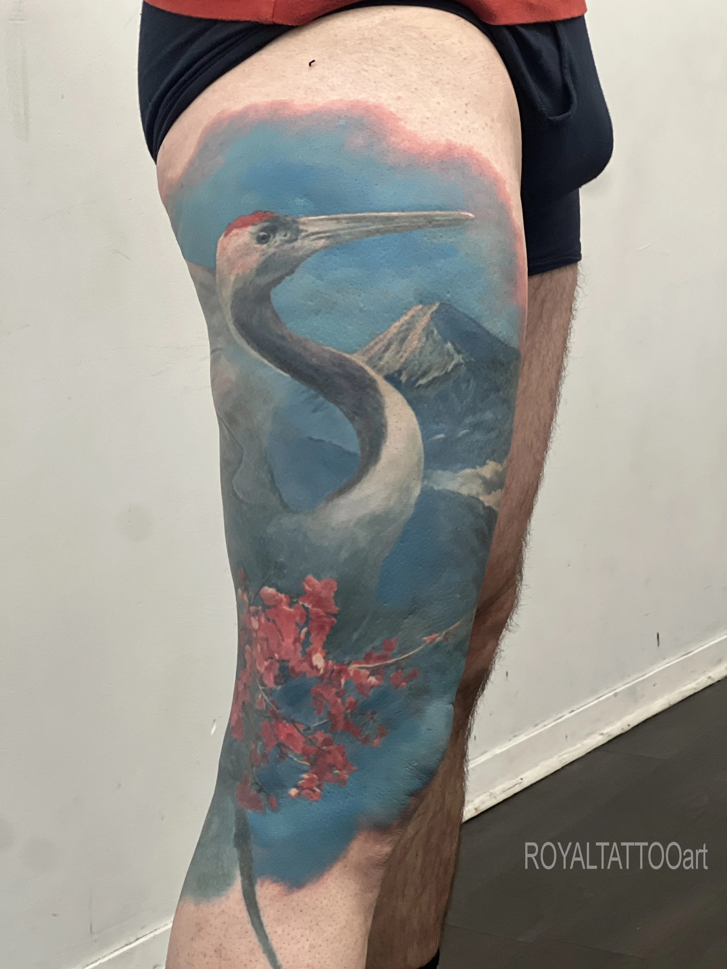 093-crane-tattoo-bird-japanese-landscape-mountain-lake-leg-color.jpg