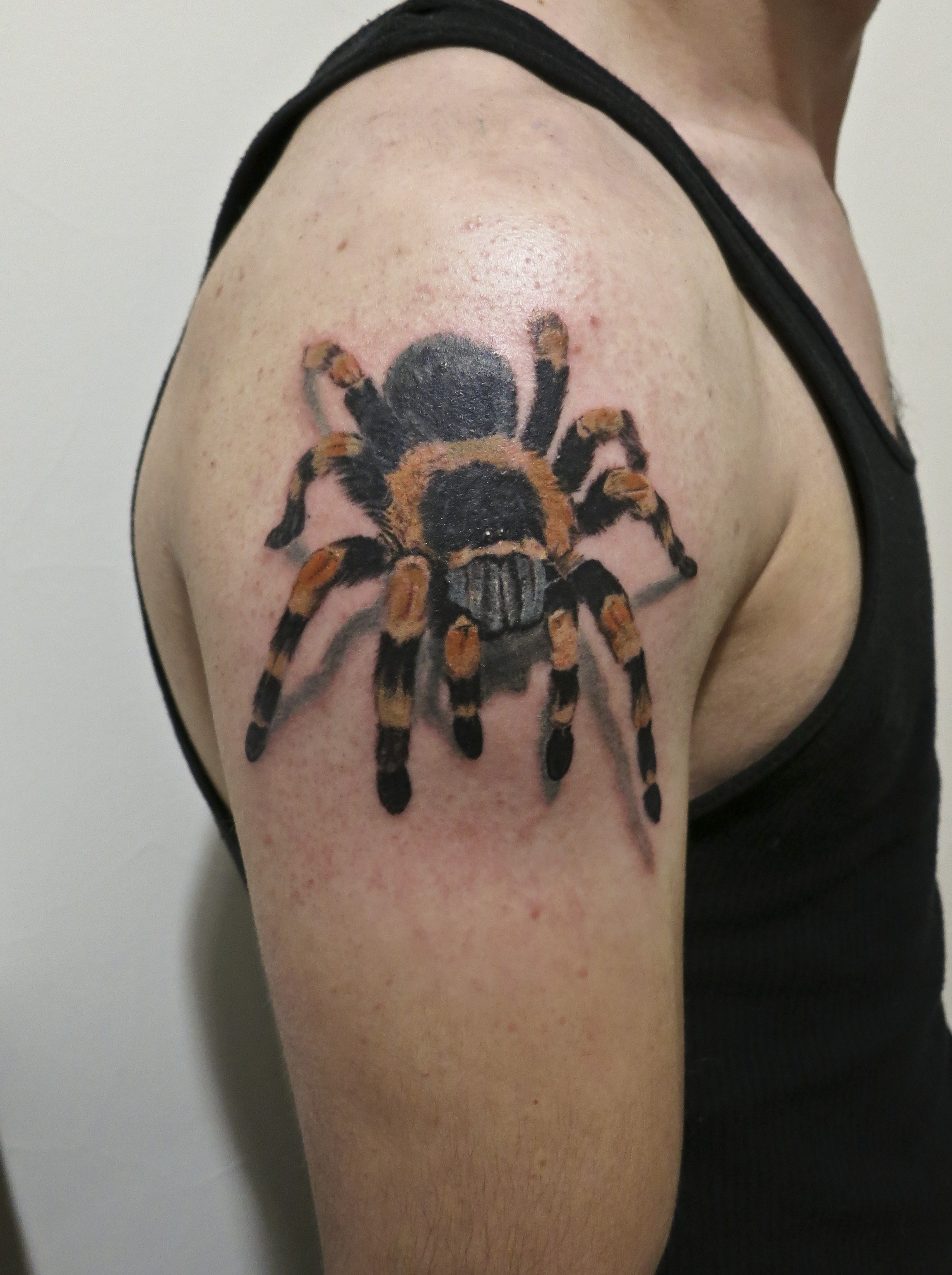 136-realistic-tarantula-spider-color-shoulder-tattoo-nyc.jpg