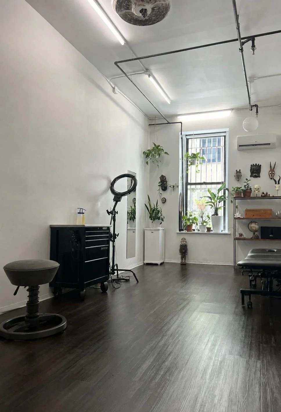 Private appointment-only tattoo studio interior in NYC for custom realism tattoos by Royal Tattoo Art.