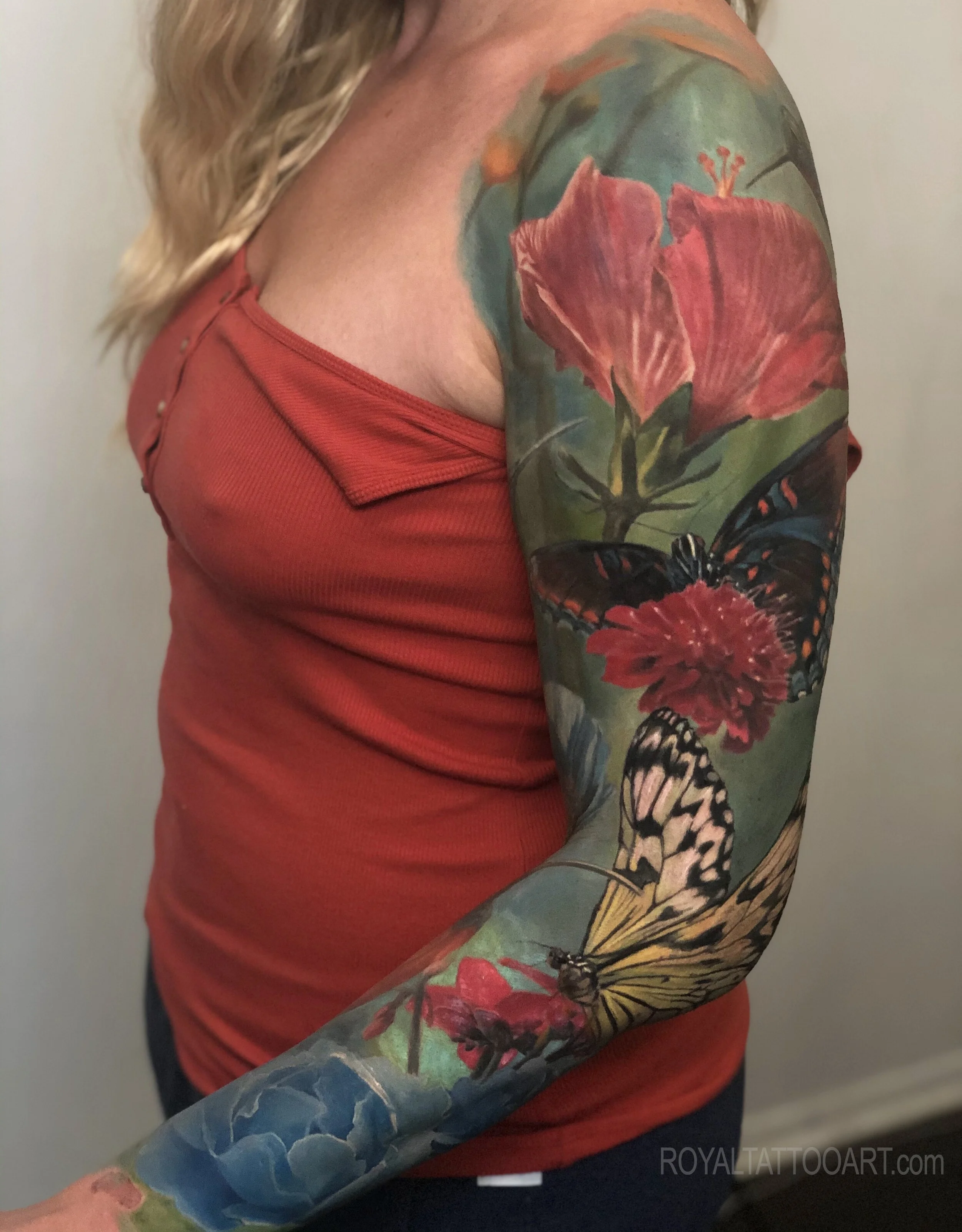 086-hummingbird-hibiscus-flower-tattoo-realism-realistic-nyc-newyork.jpg