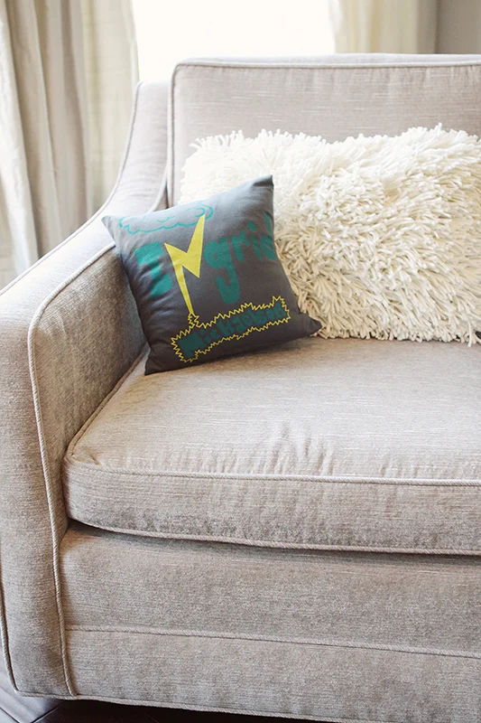 Ingridpillow03 web.jpg