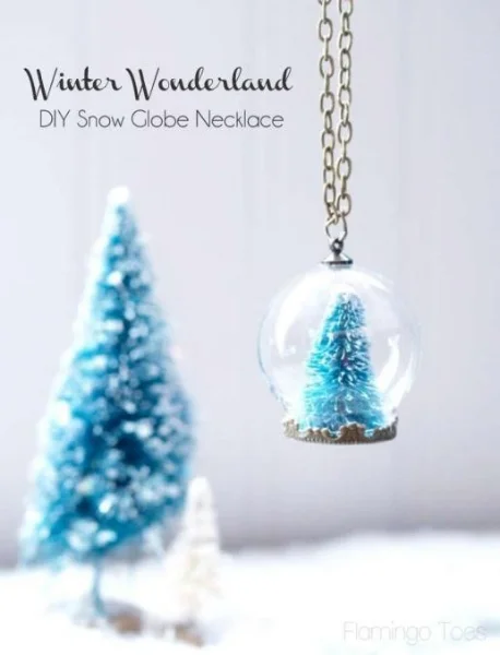 Winter-Wonderland-DIY-Snow-Globe-Necklace.jpg