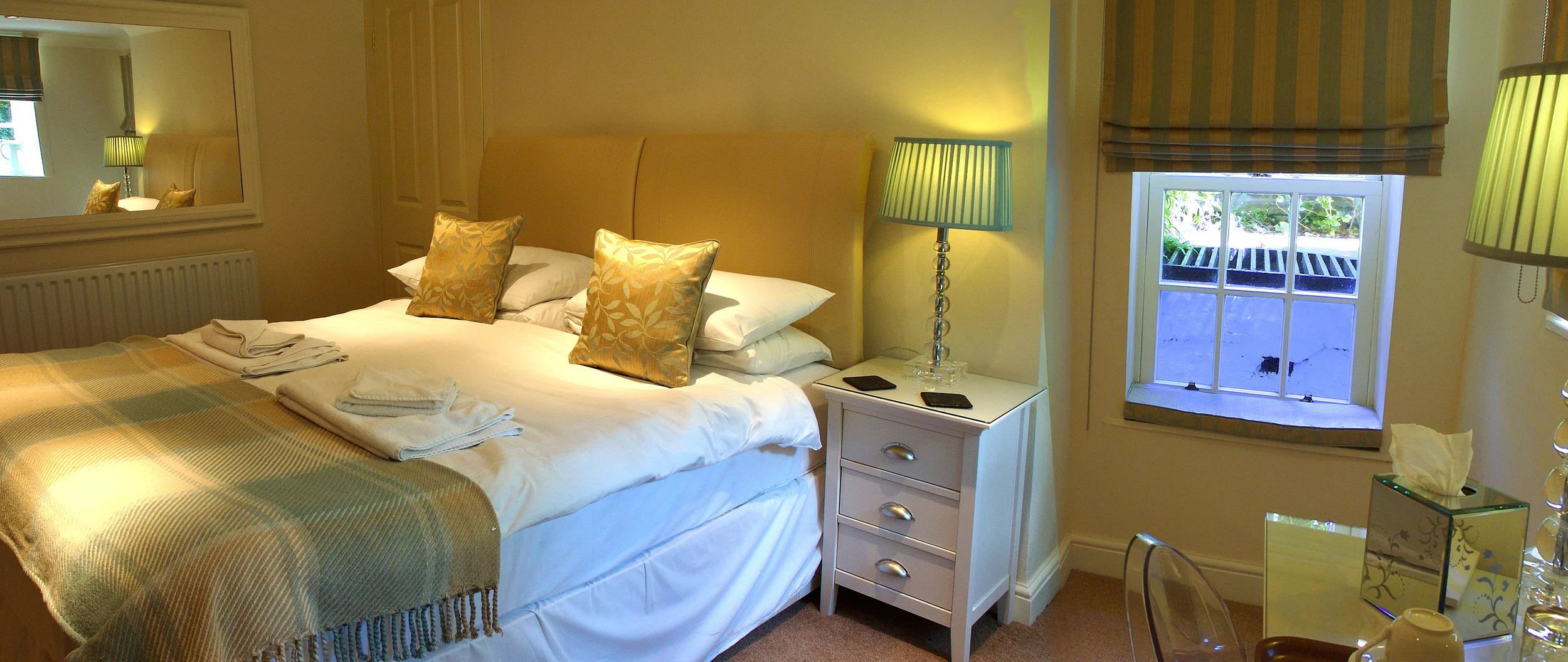 Room 3-wide.jpg