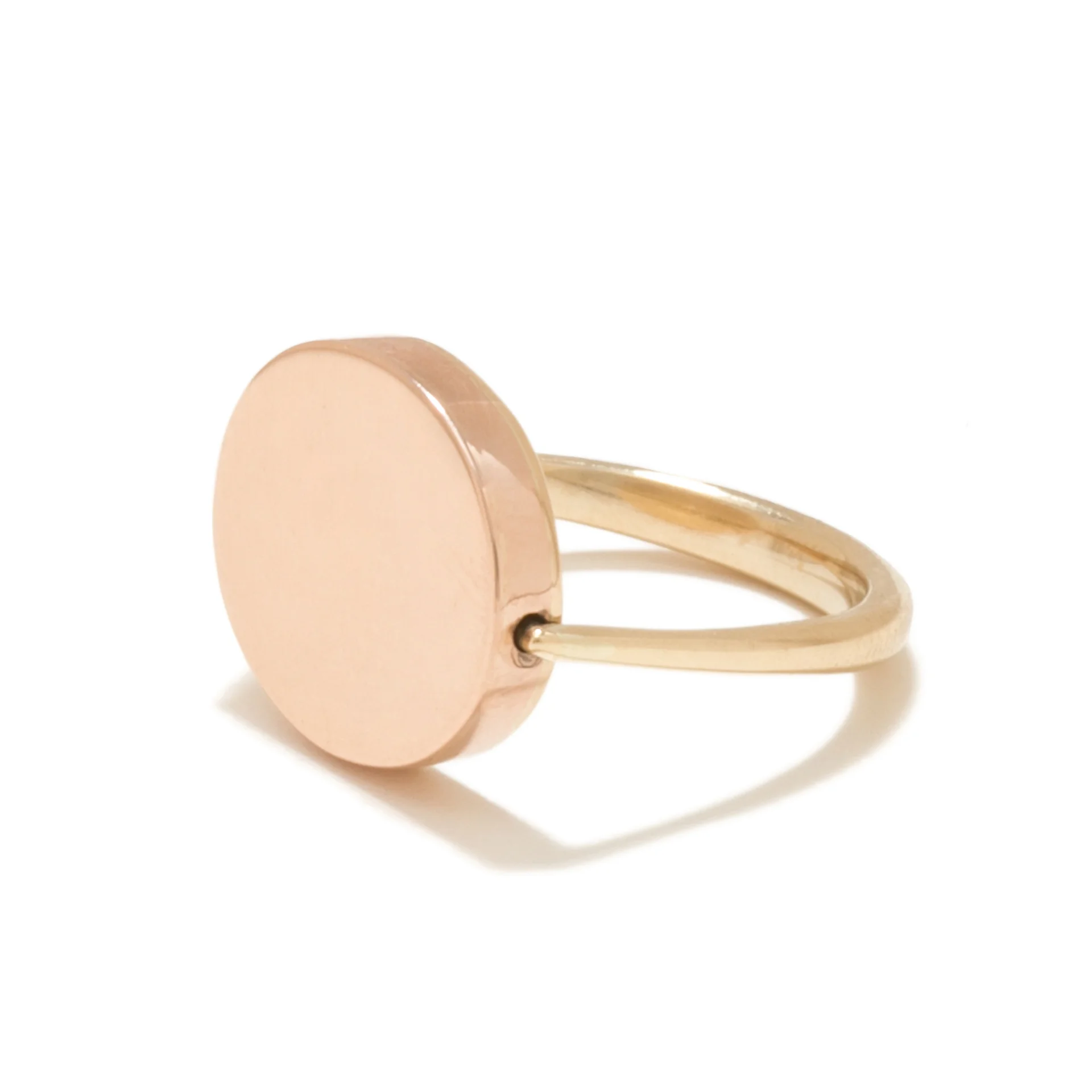 Flip Ring - Tilda Biehn