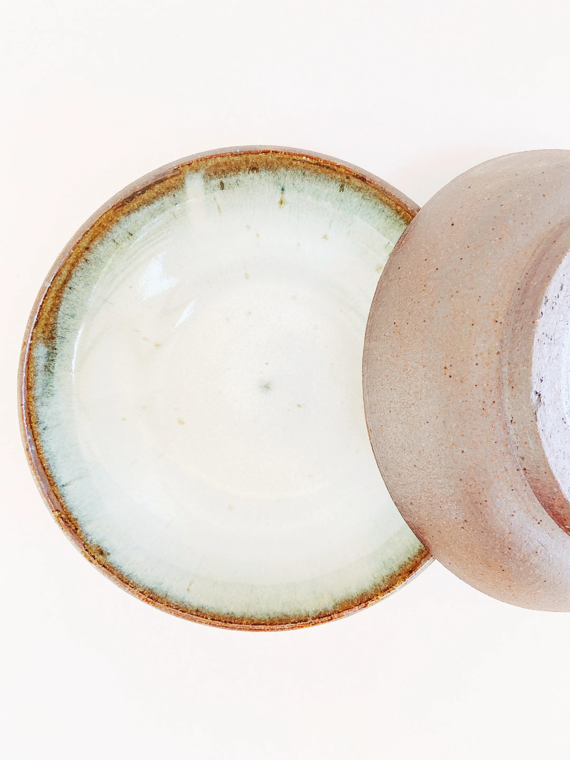 BRASS ELEPHANT COLLECTIVE
CERAMIC HOUSEWARES AND VASES
HANDMADE BEADED JEWELRY
BOHO