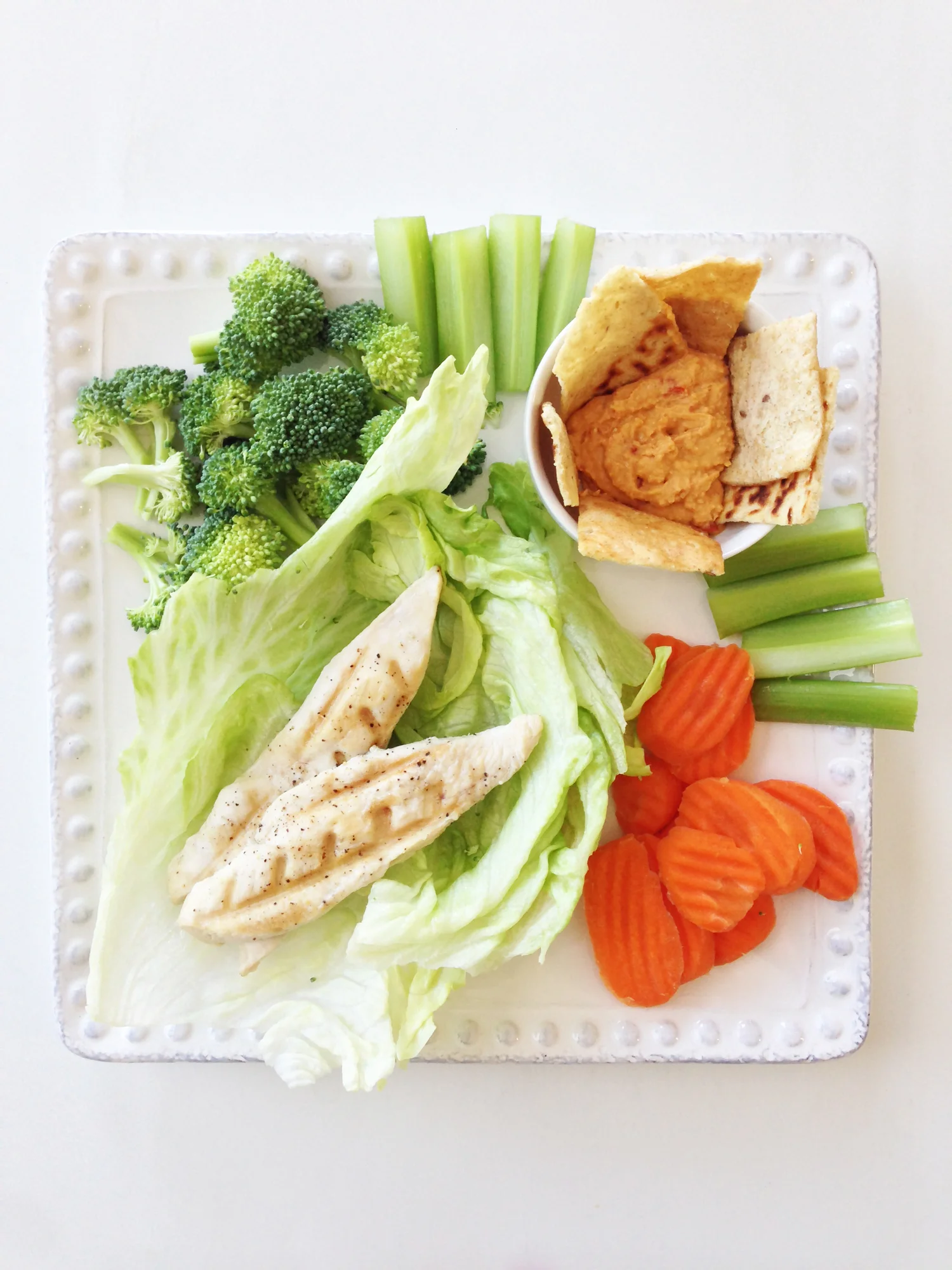 'Starbucks' Chicken & Hummus Bistro Box — The Skinny Fork