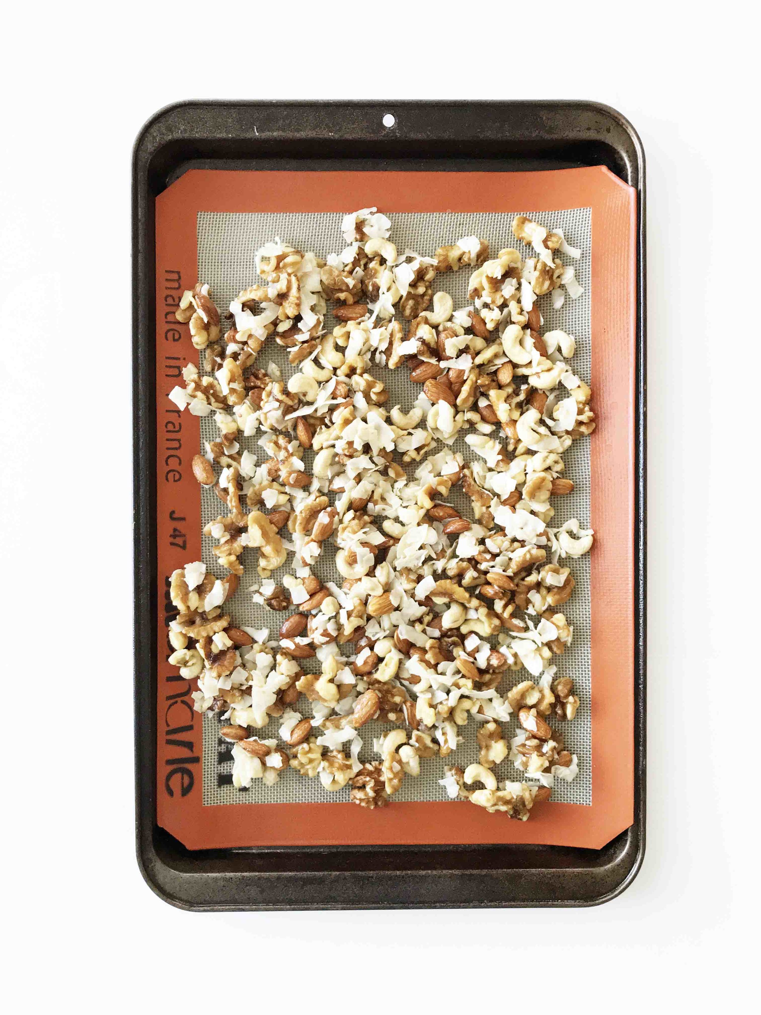 chunky-monkey-trail-mix3.jpg