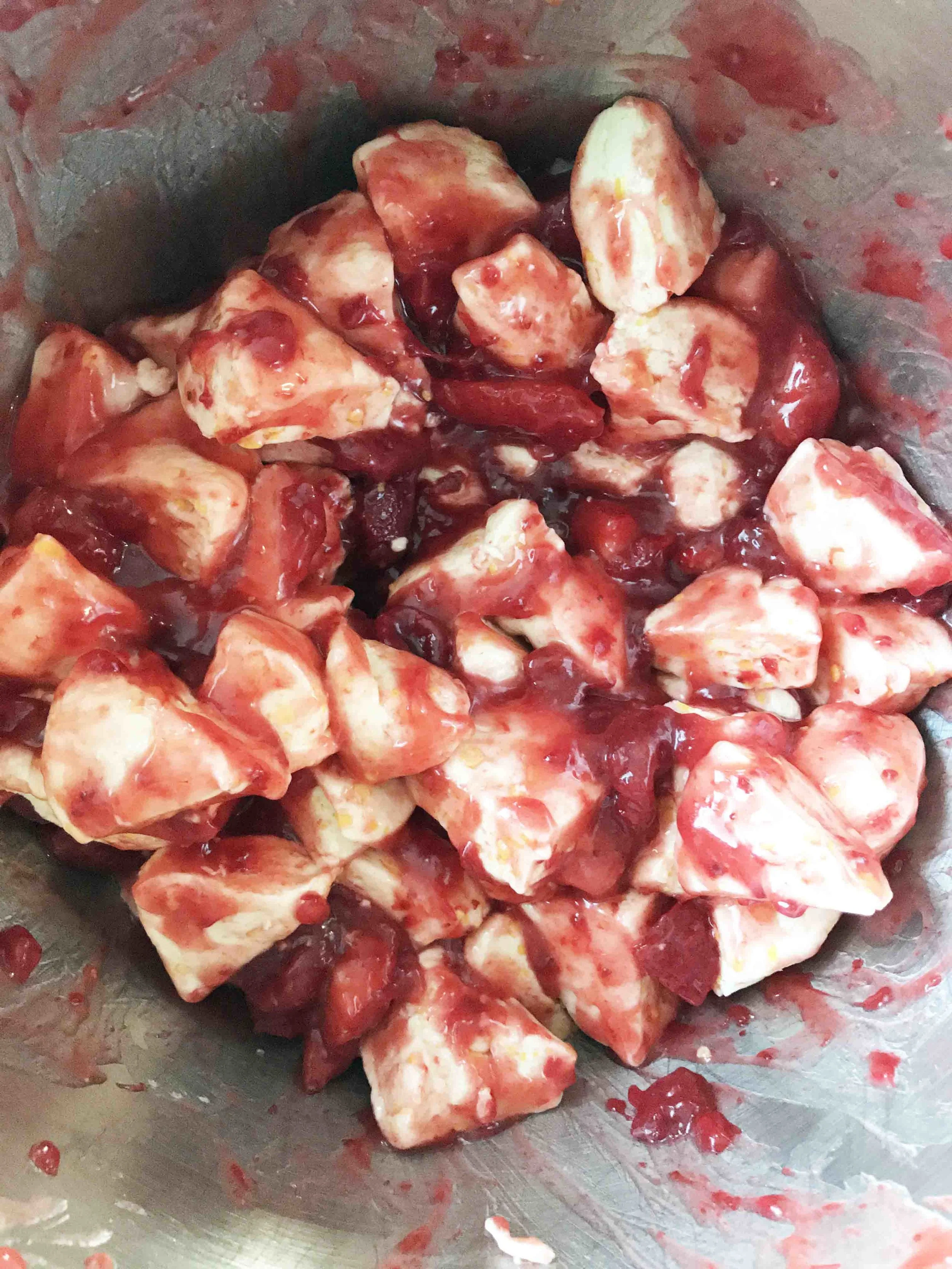 strawberry-monkey-bread4.jpg