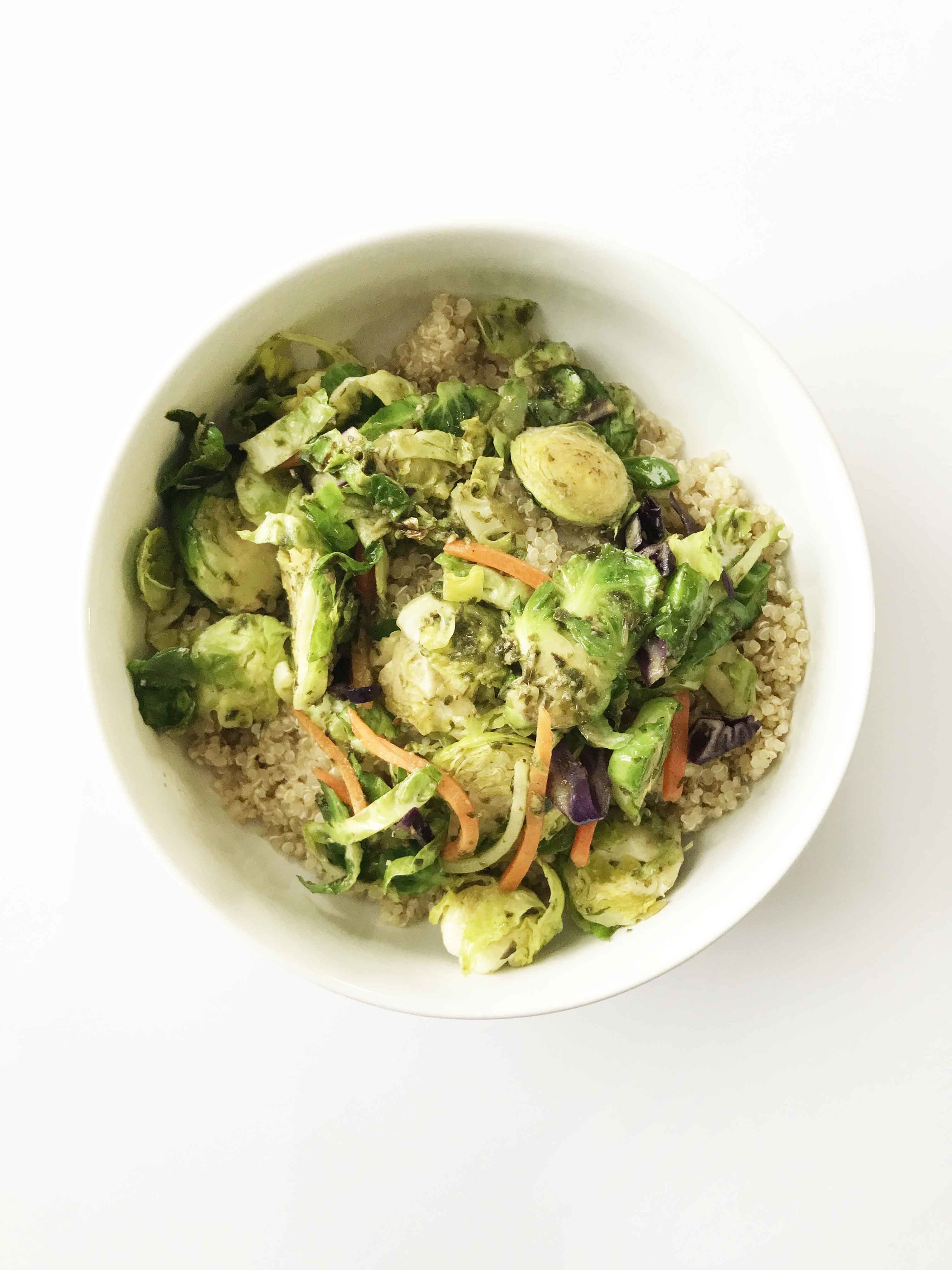 quinoa-pesto-bowl2.jpg