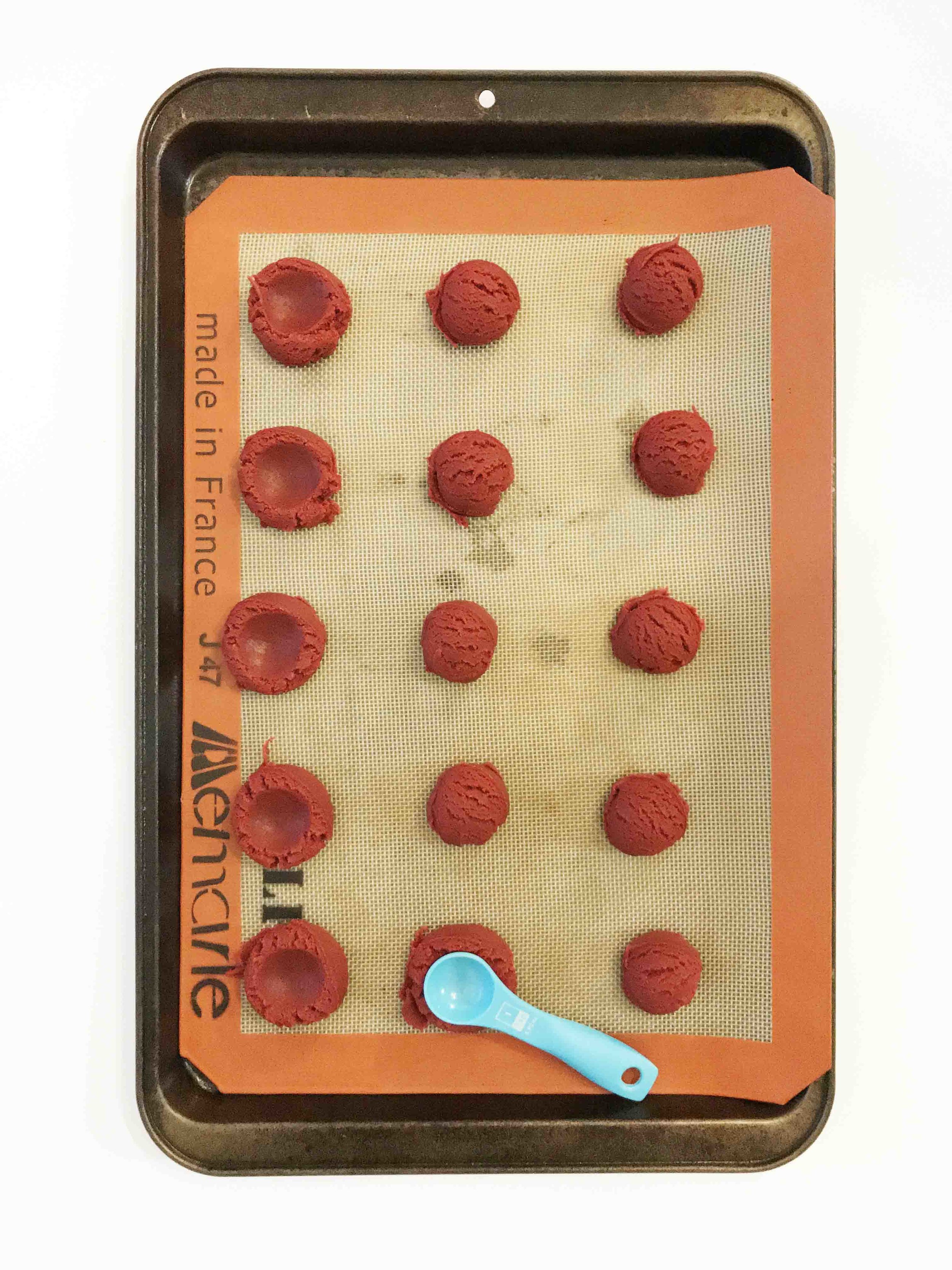 red-velvet-thumbprint-cookies6.jpg