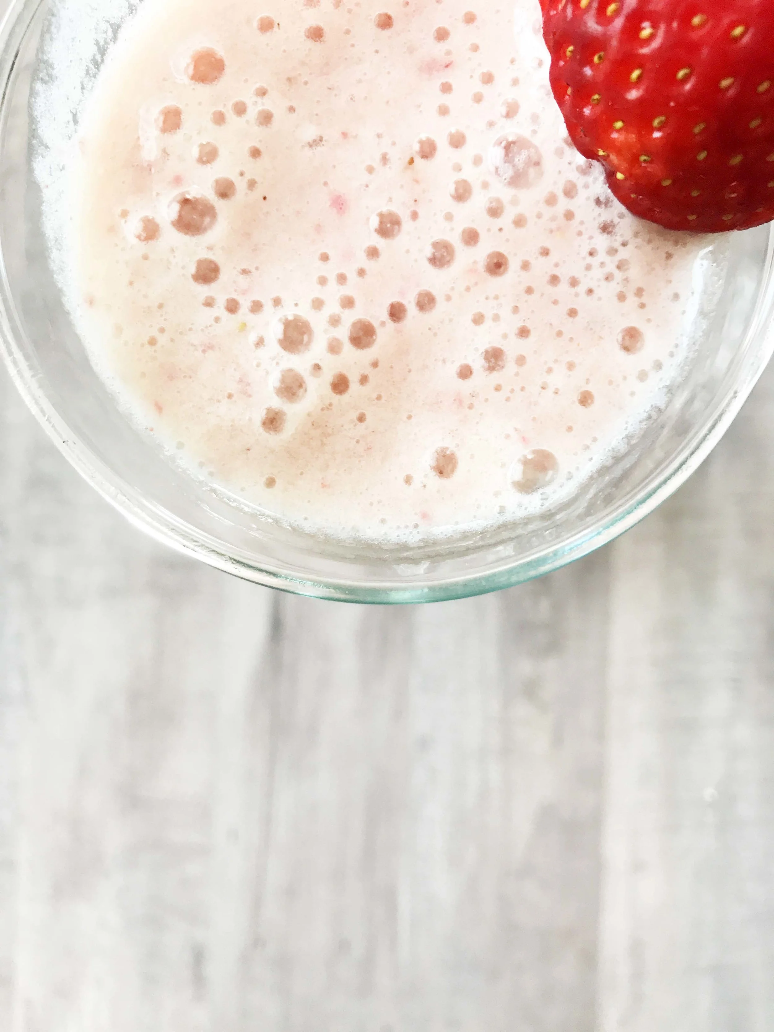 strawberry-banana-smoothie5.jpg