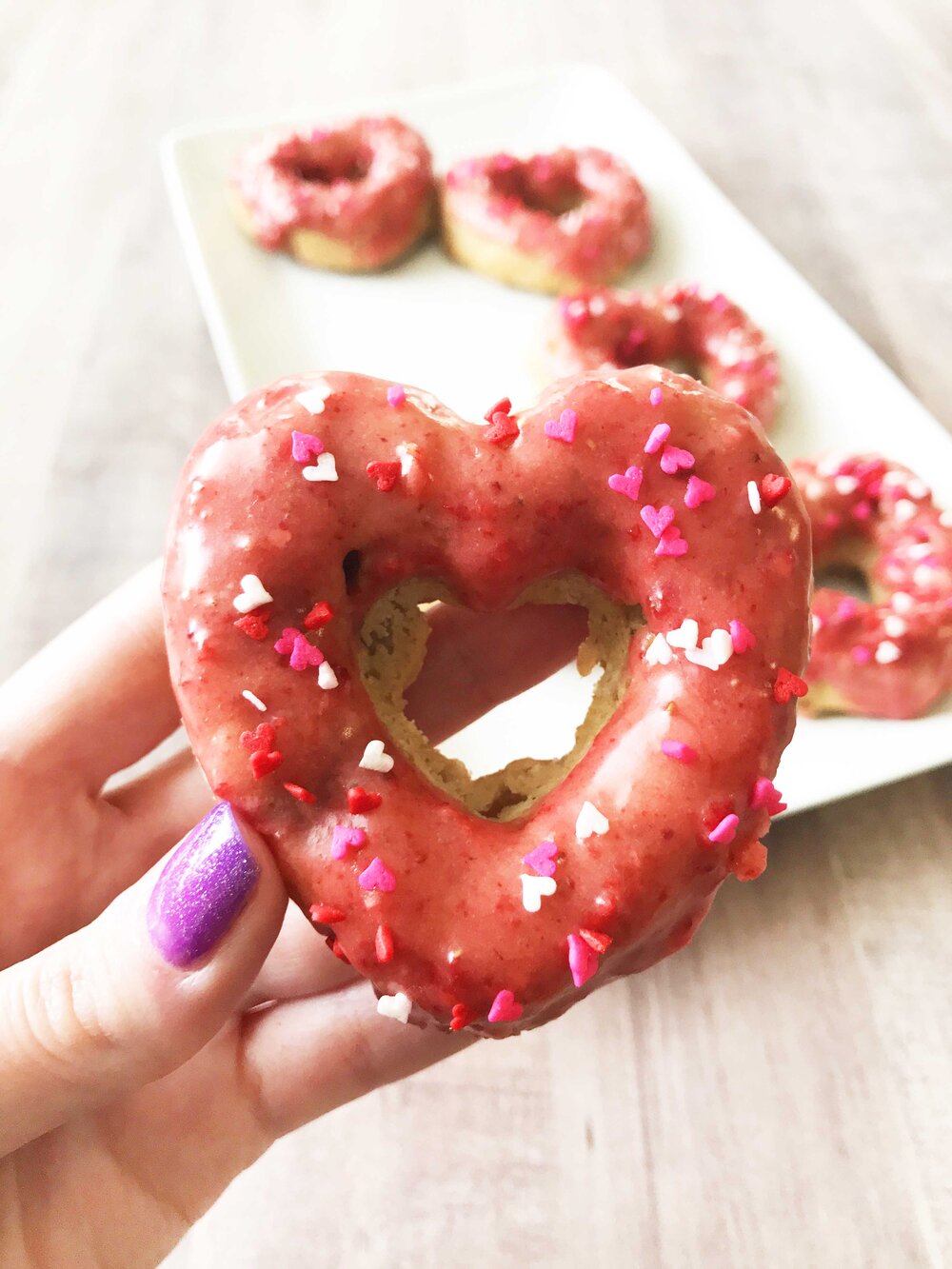 strawberry-donuts13.jpg