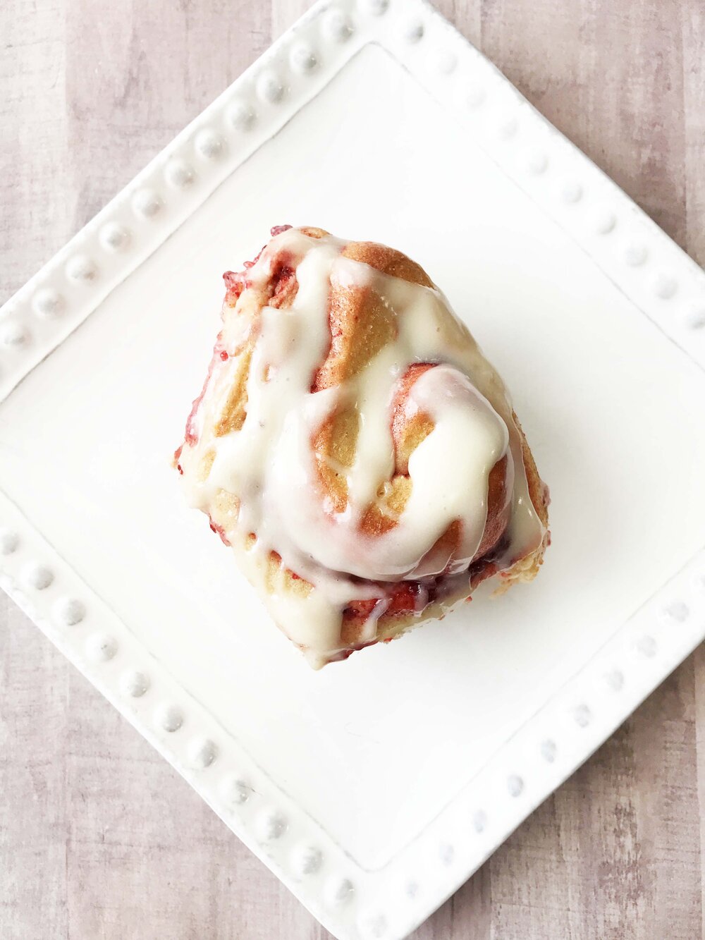 strawberry-cinnamon-rolls17.jpg