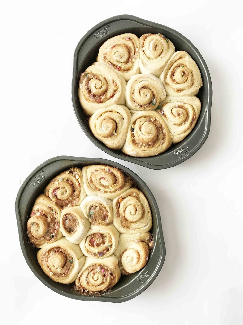 birthday-cinnamon-rolls13.jpg