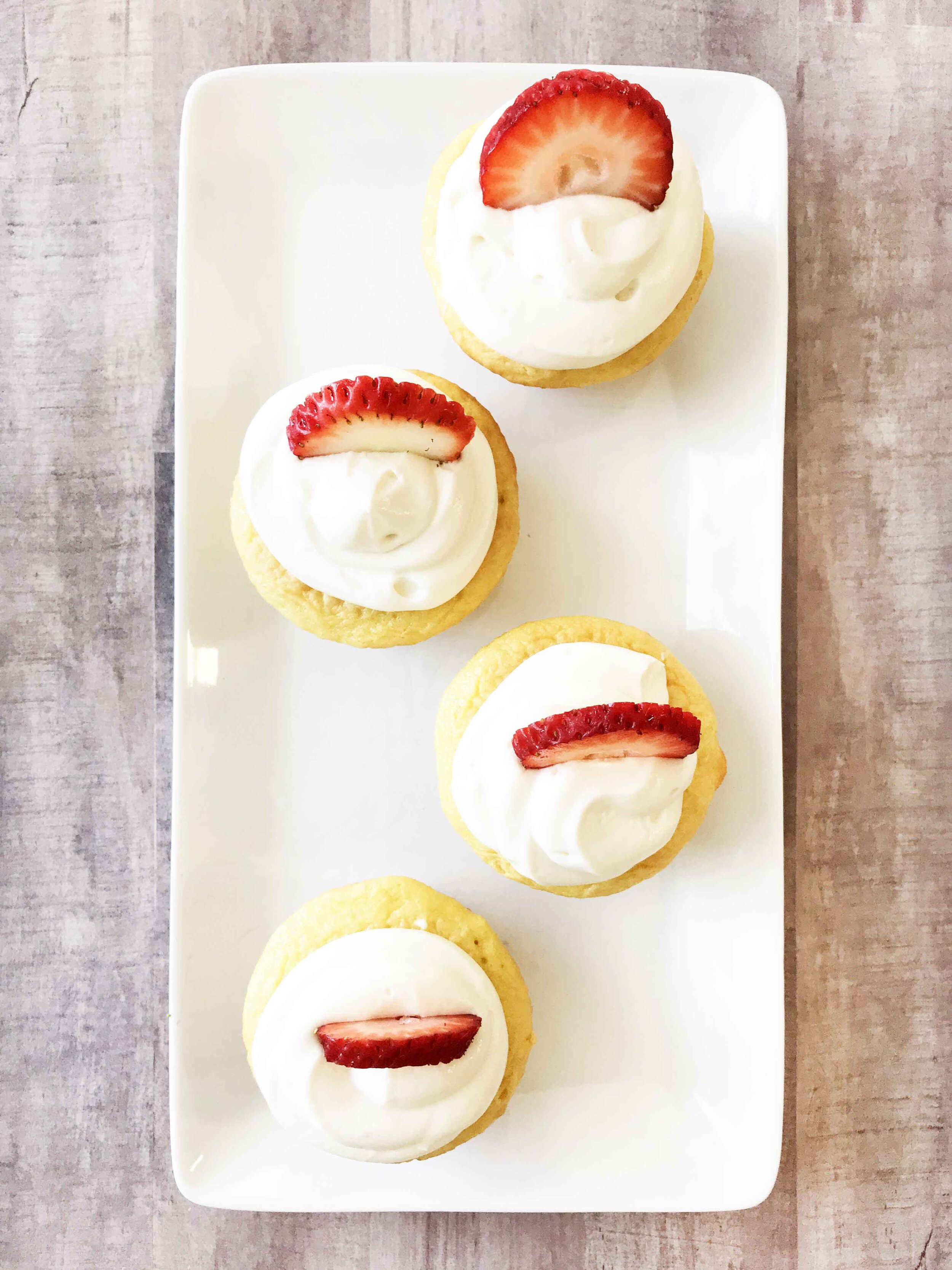 strawberry-cream-cheese-cupcakes2.jpg