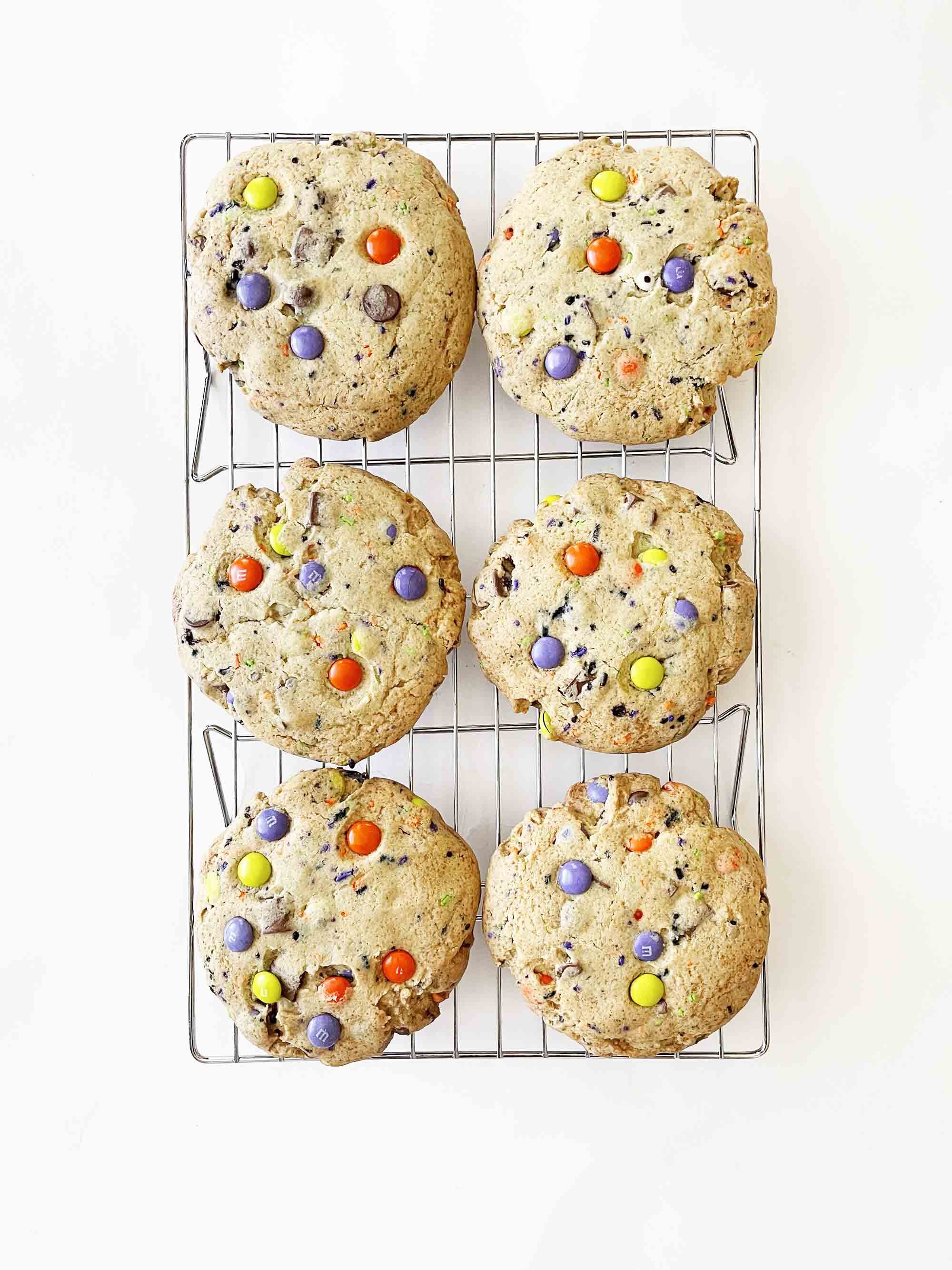 giant-halloween-cookies11.jpg