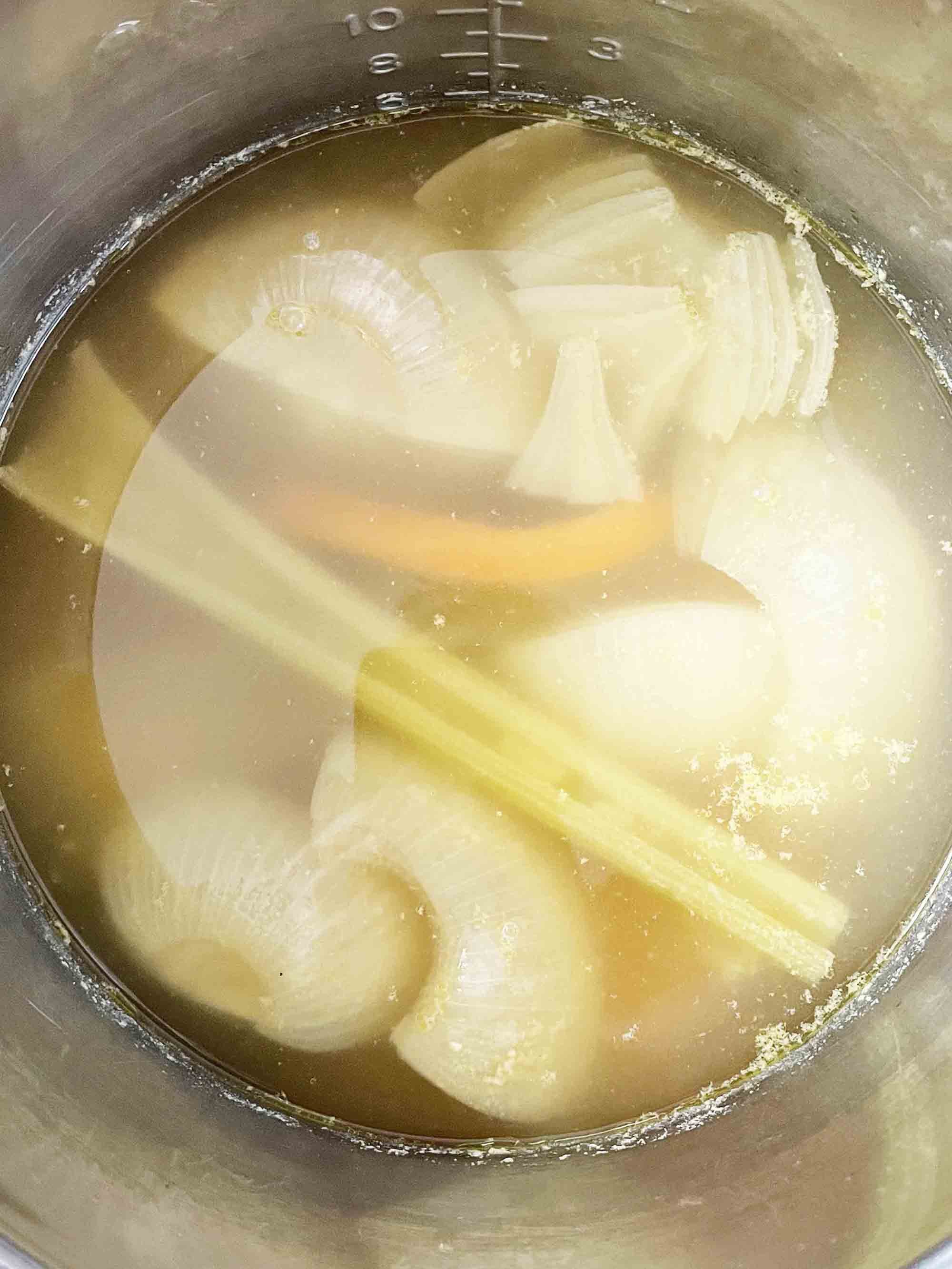 japanese-onion-soup2.jpg