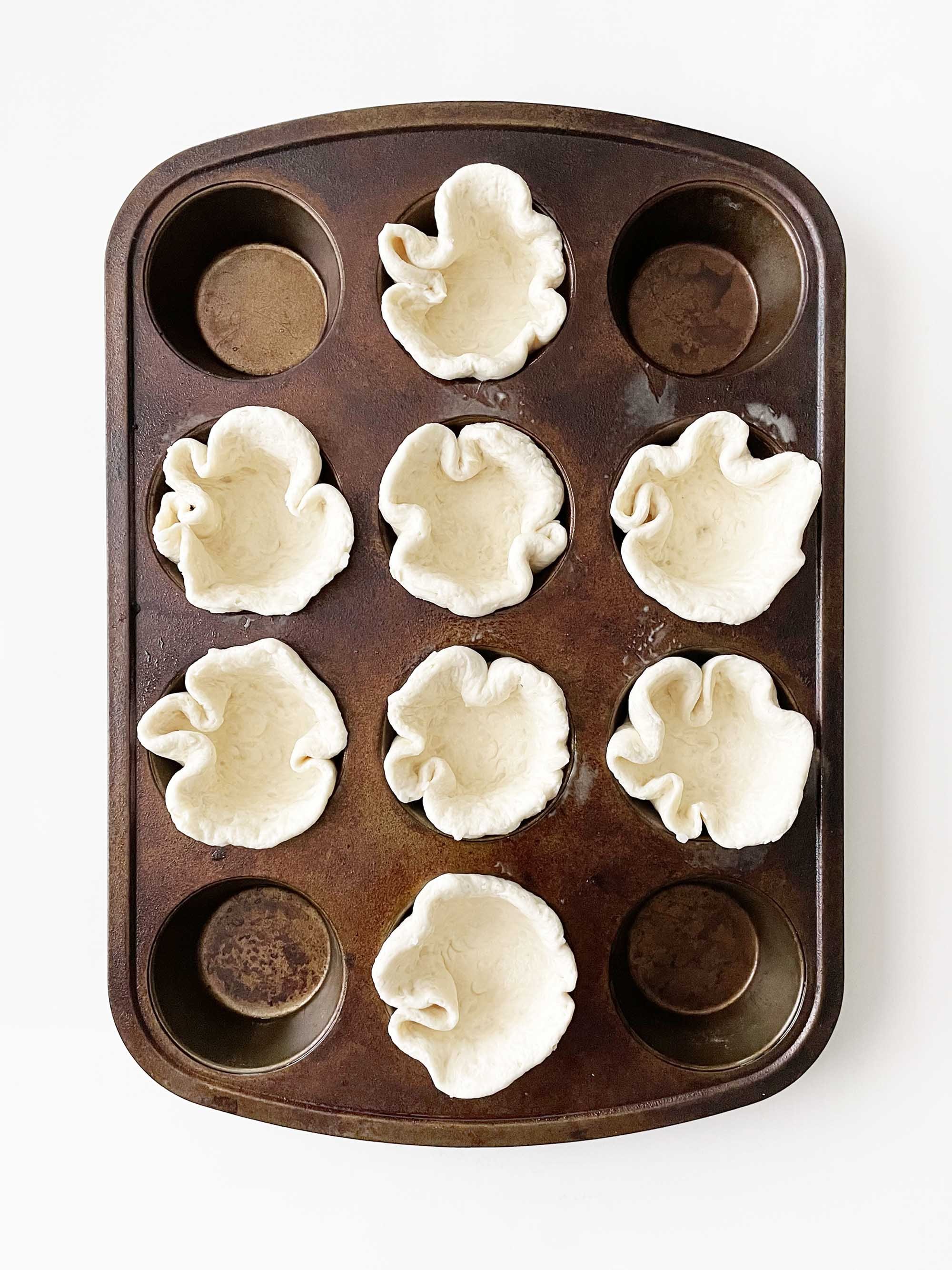 Pampered Chef - The Mini Muffin Pan will help you make 24 of your favorite  two-bite muffins, cupcakes, tarts or appetizers at a time