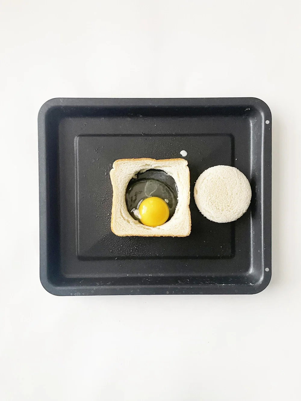 egg-in-a-hole2.jpg