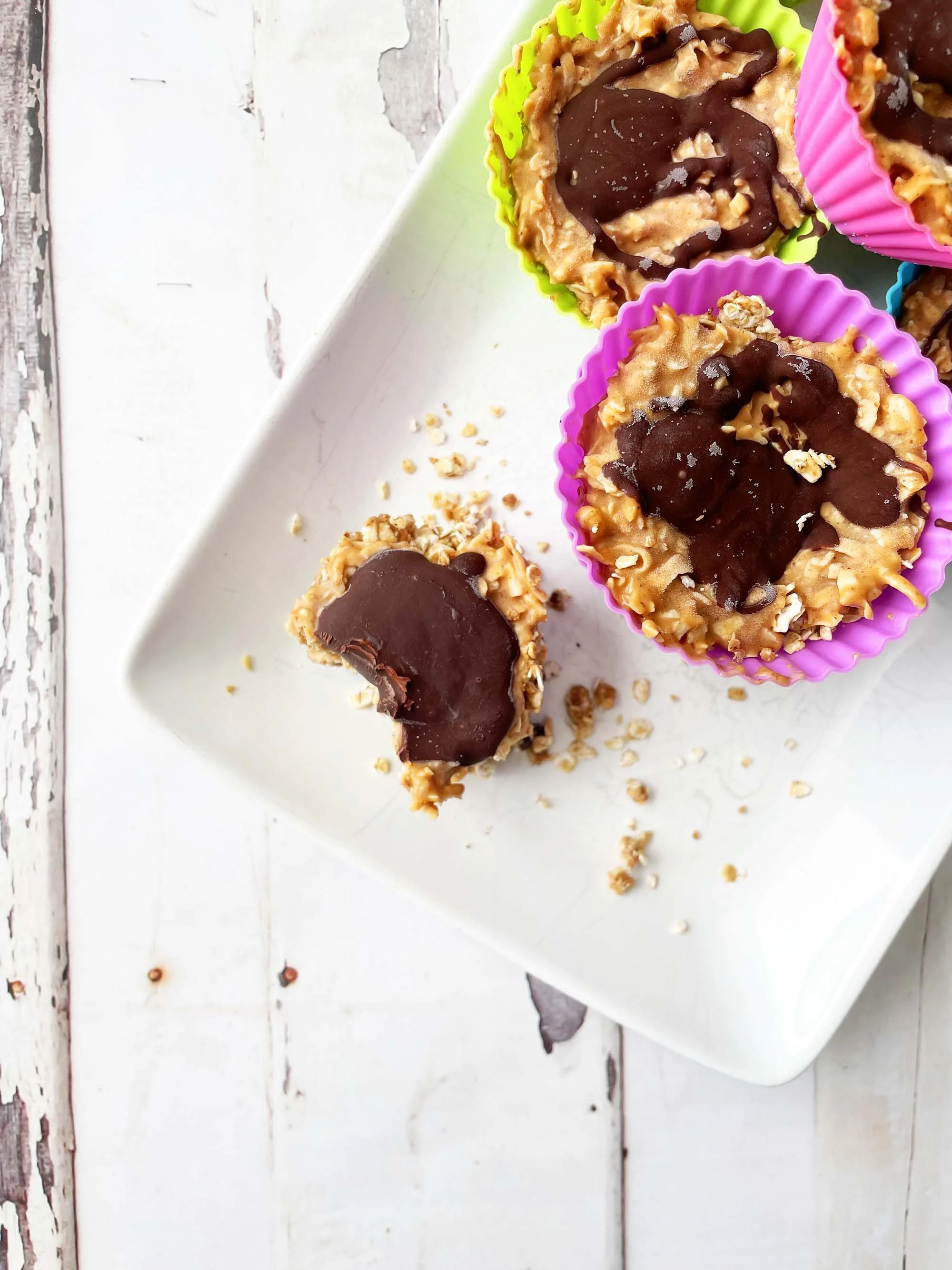 Chocolate Peanut Butter Oatmeal Bites