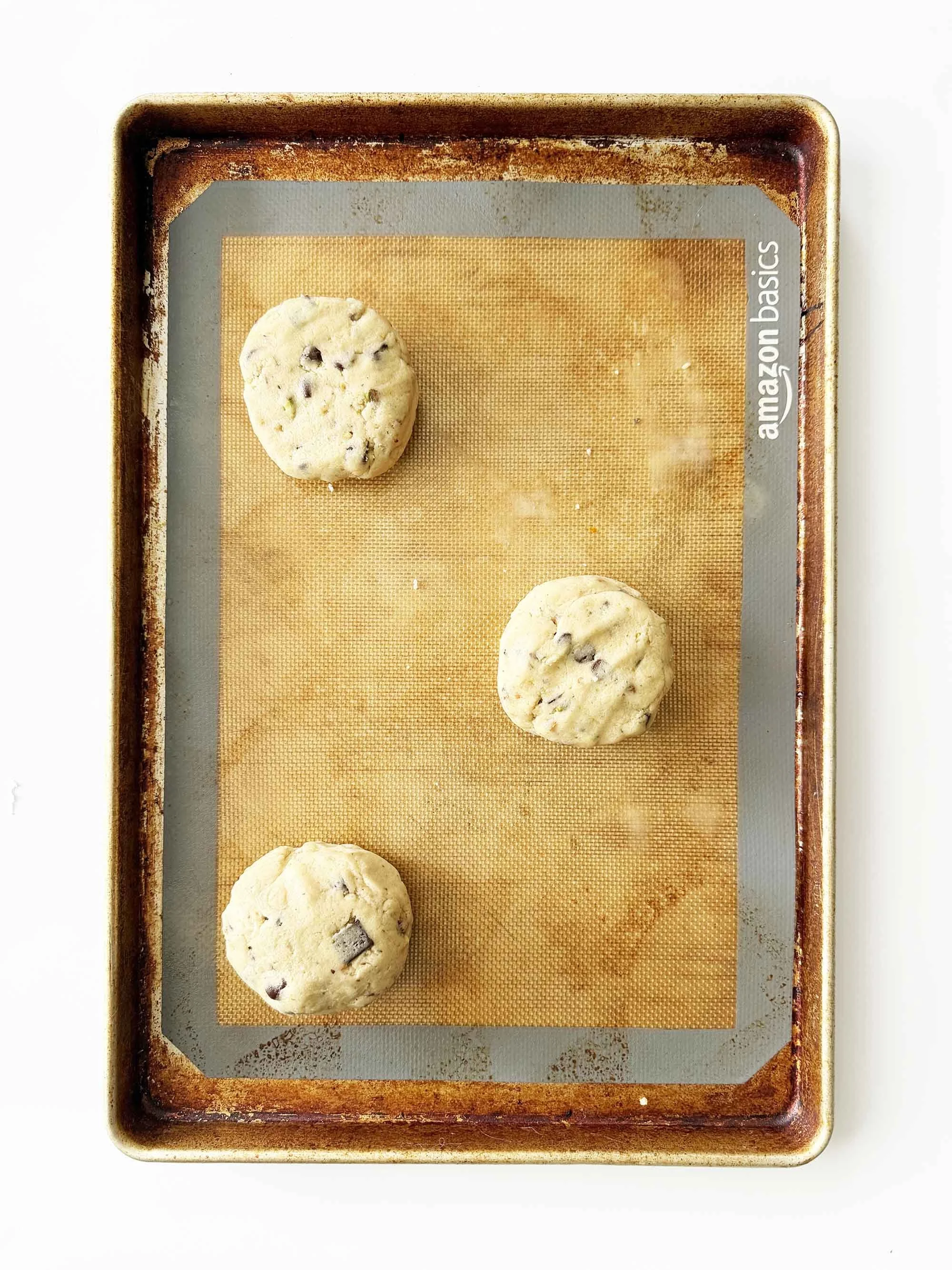 giant-chocolate-chunk-pistachio-cookies6.jpg