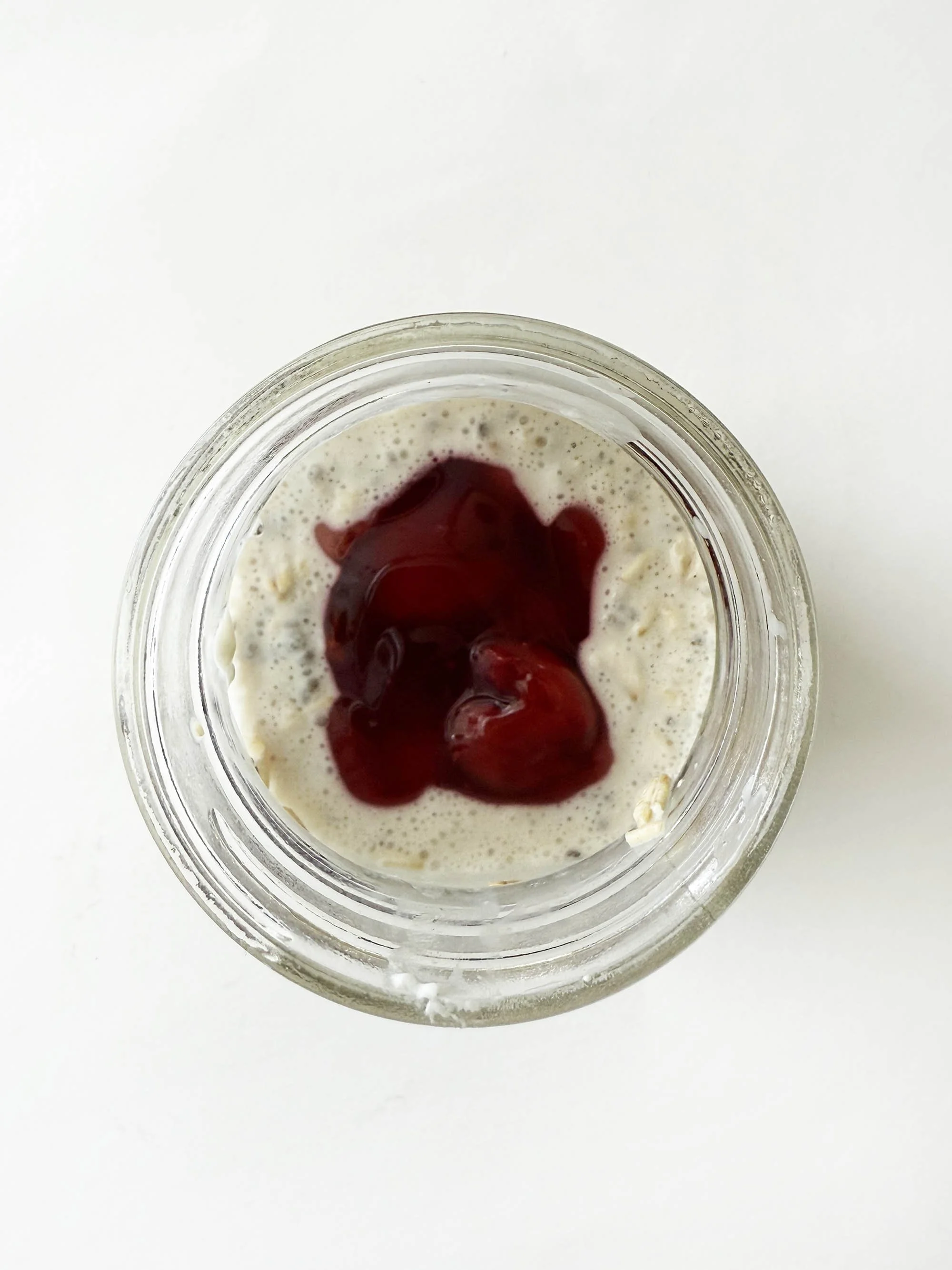 cherry-cheesecake-overnight-oats4.jpg