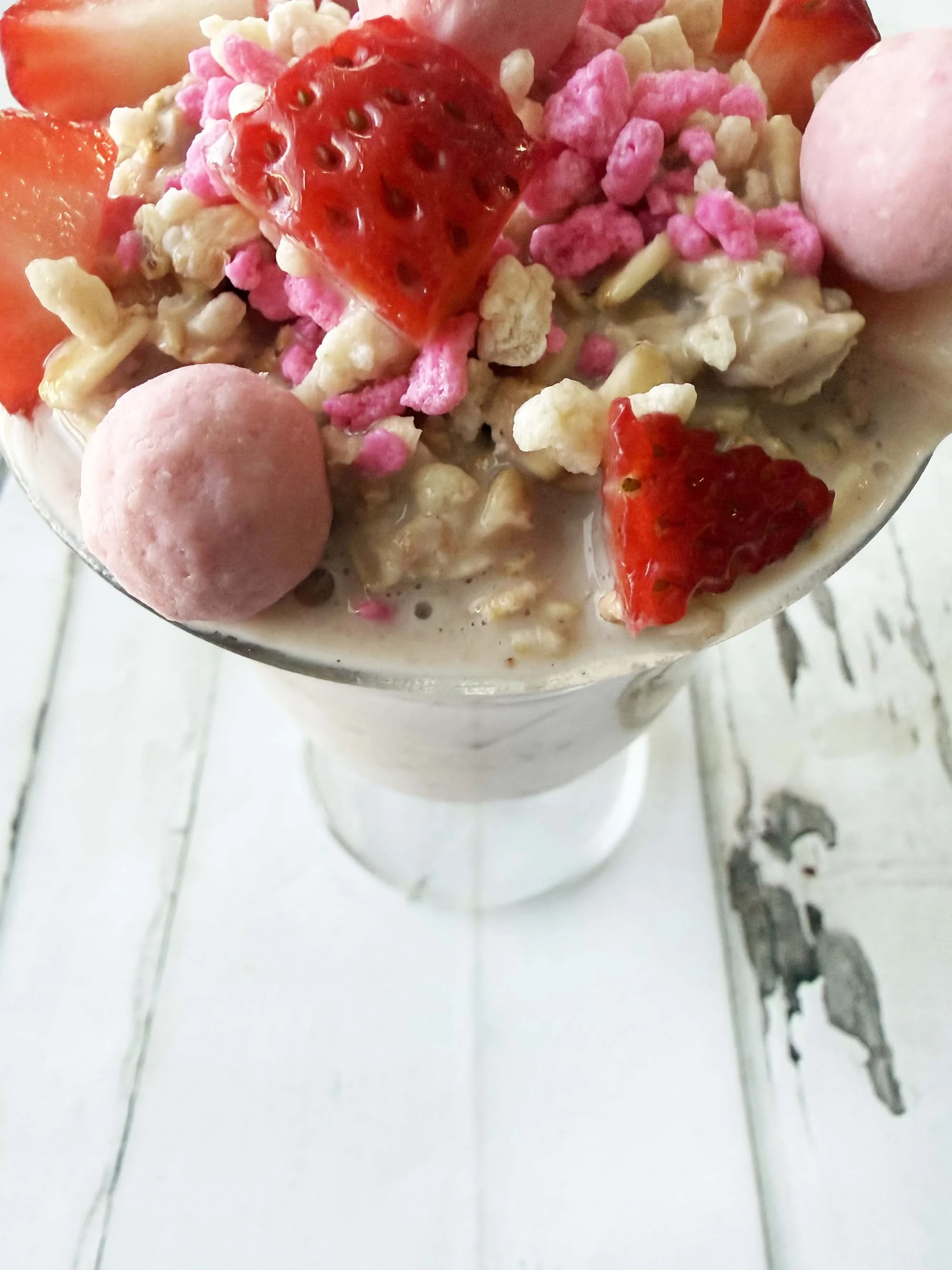 Strawberry Shortcake Overnight Oats