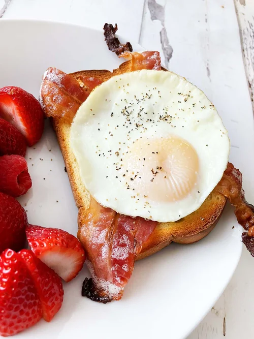 Toaster Oven Bacon & Egg Toast — The Skinny Fork