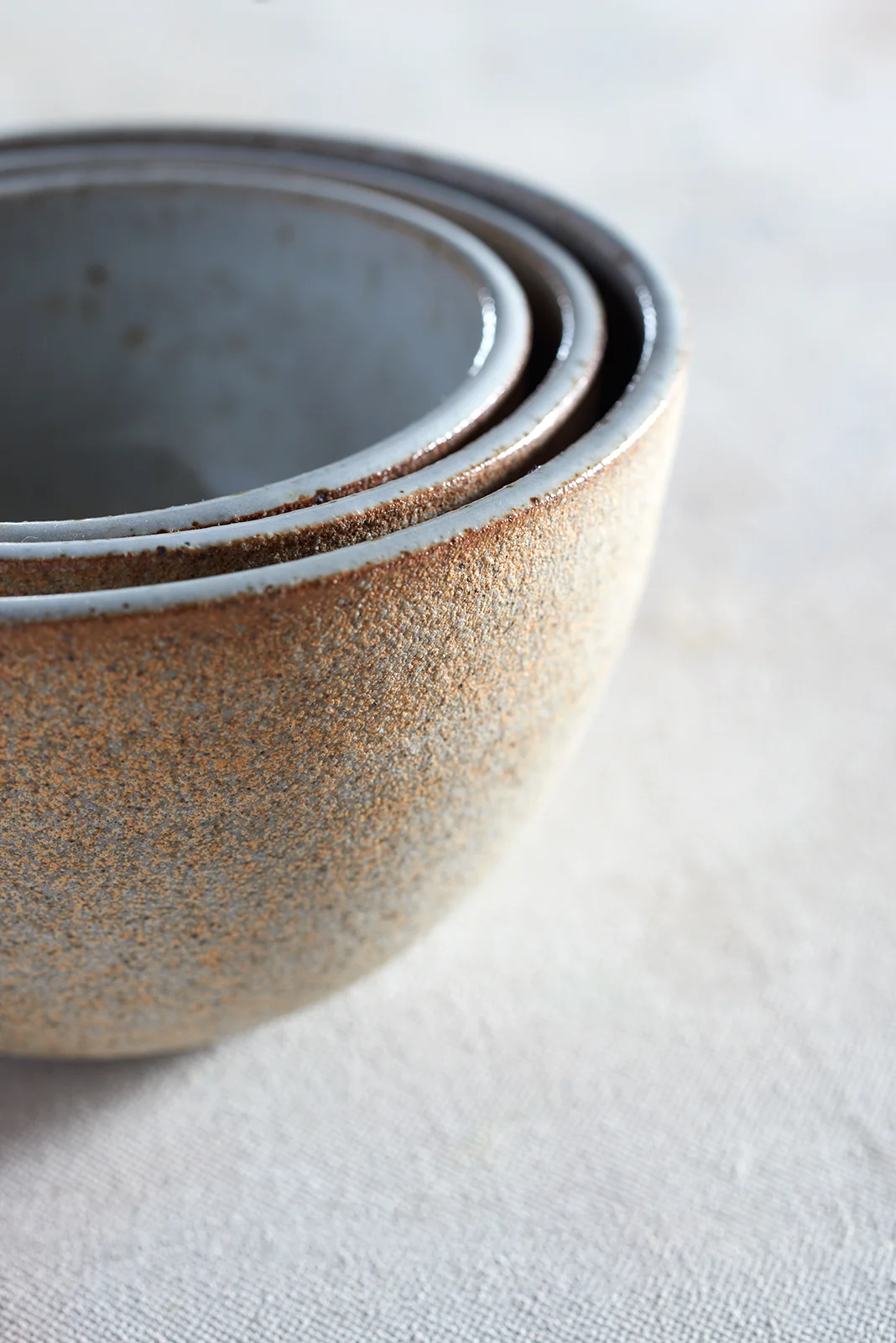 ClutierCeramics_ShelfDetail_306.jpg
