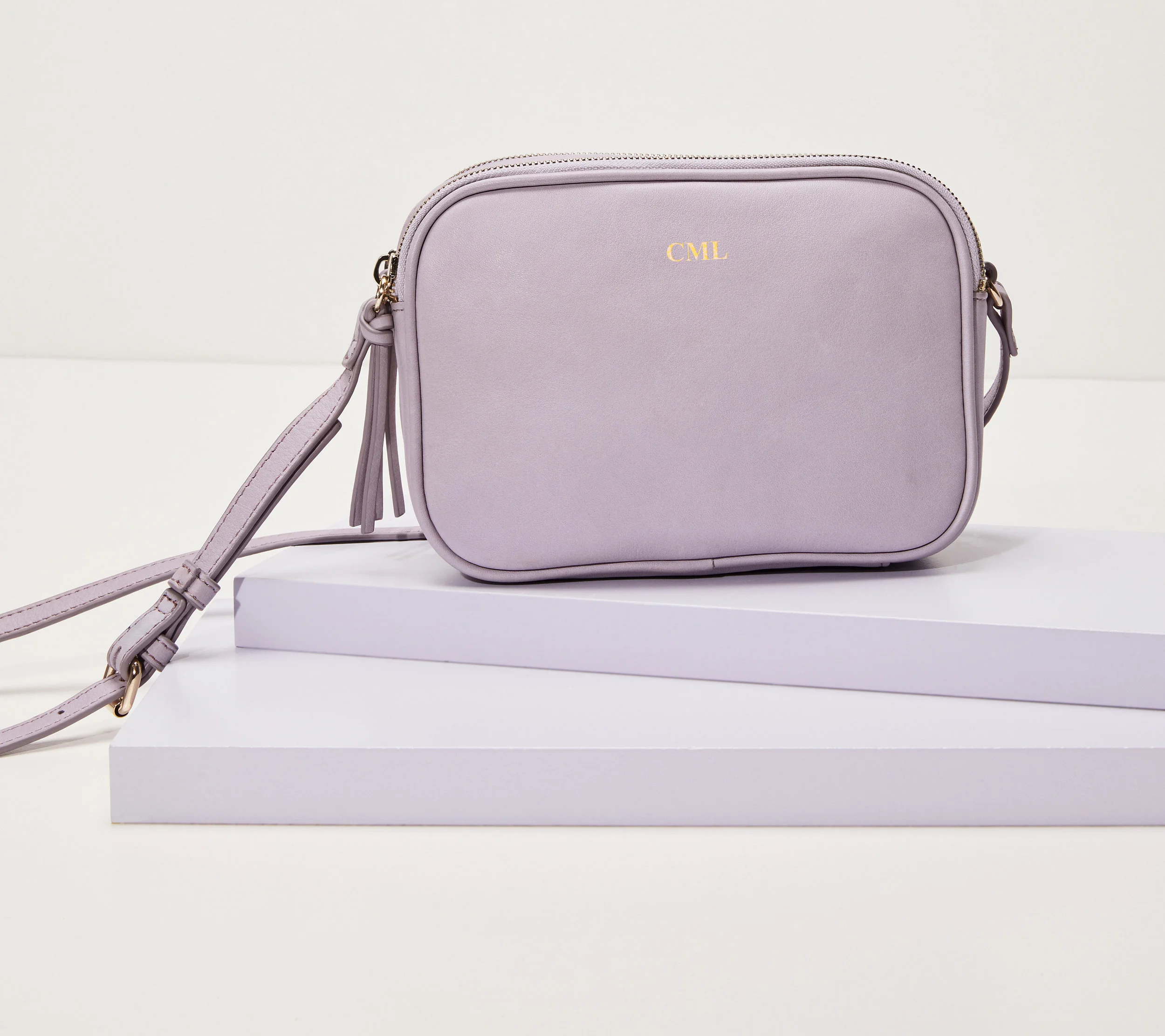 Hero_Essential_Crossbody_Navy_Blush_White_Lilac_Camel_WI19_V2.jpg