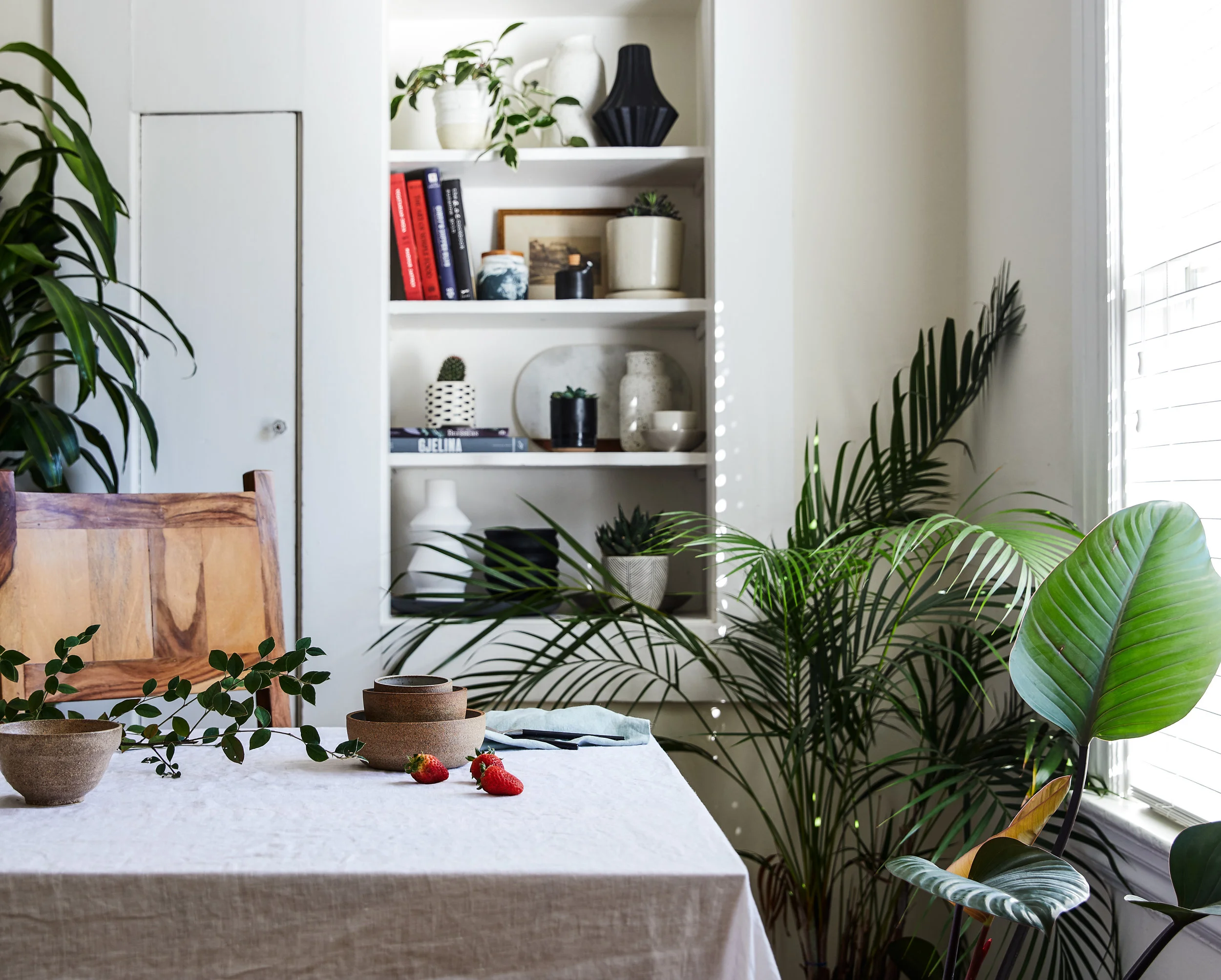 Dining_Table.jpg