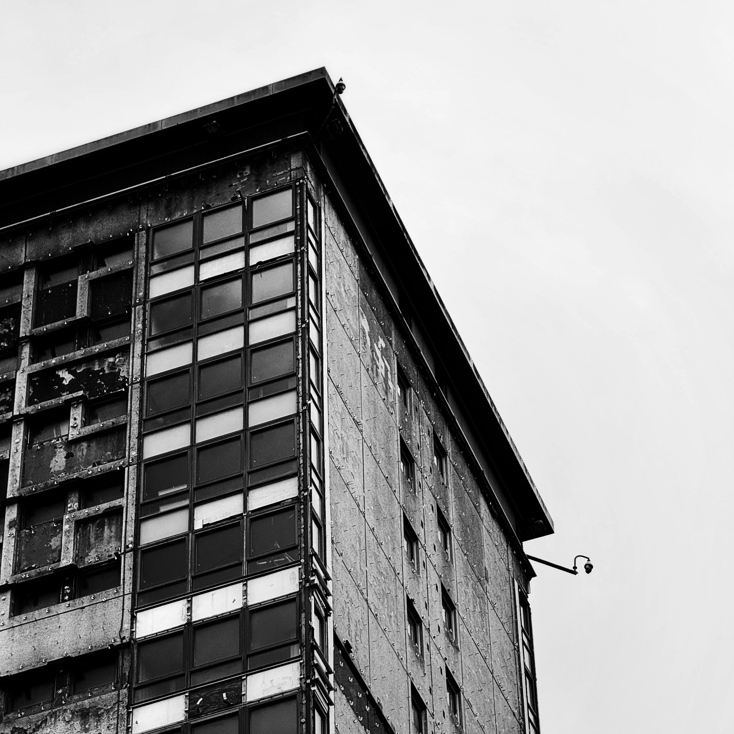 This weeks #myweeklyphoneimage was very last minute and rushed, no real opportunity last week.
I was looking at another shot following a similar theme to last week, but went with this which follows a theme last month, and one I will explore more.