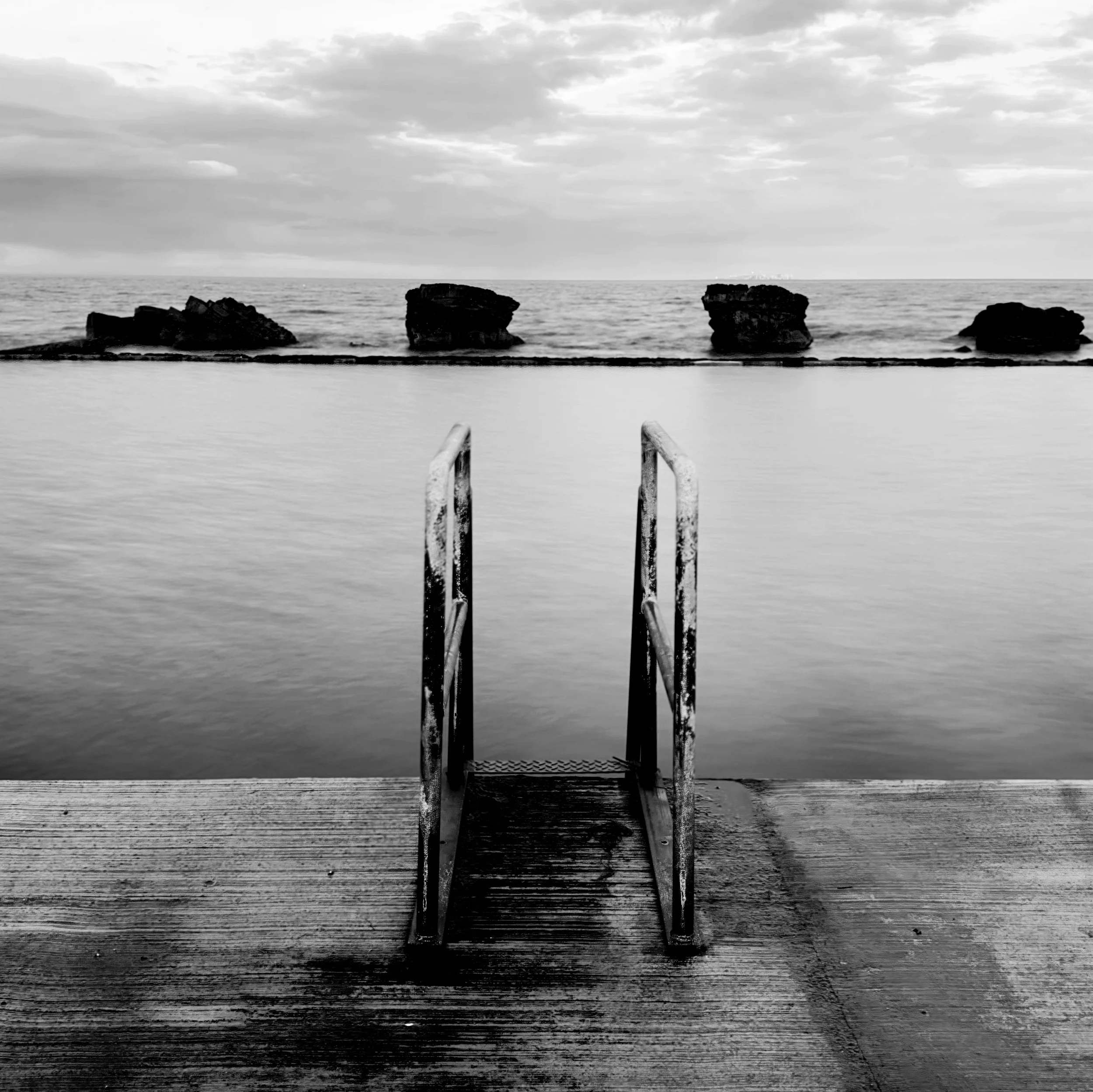 The point of no return…

The last few weeks have been spent by the coast, little photography in the summer months but I didn’t get the odd shot here and there.

The area we visited has several tidal pools which make for lovely subjects.