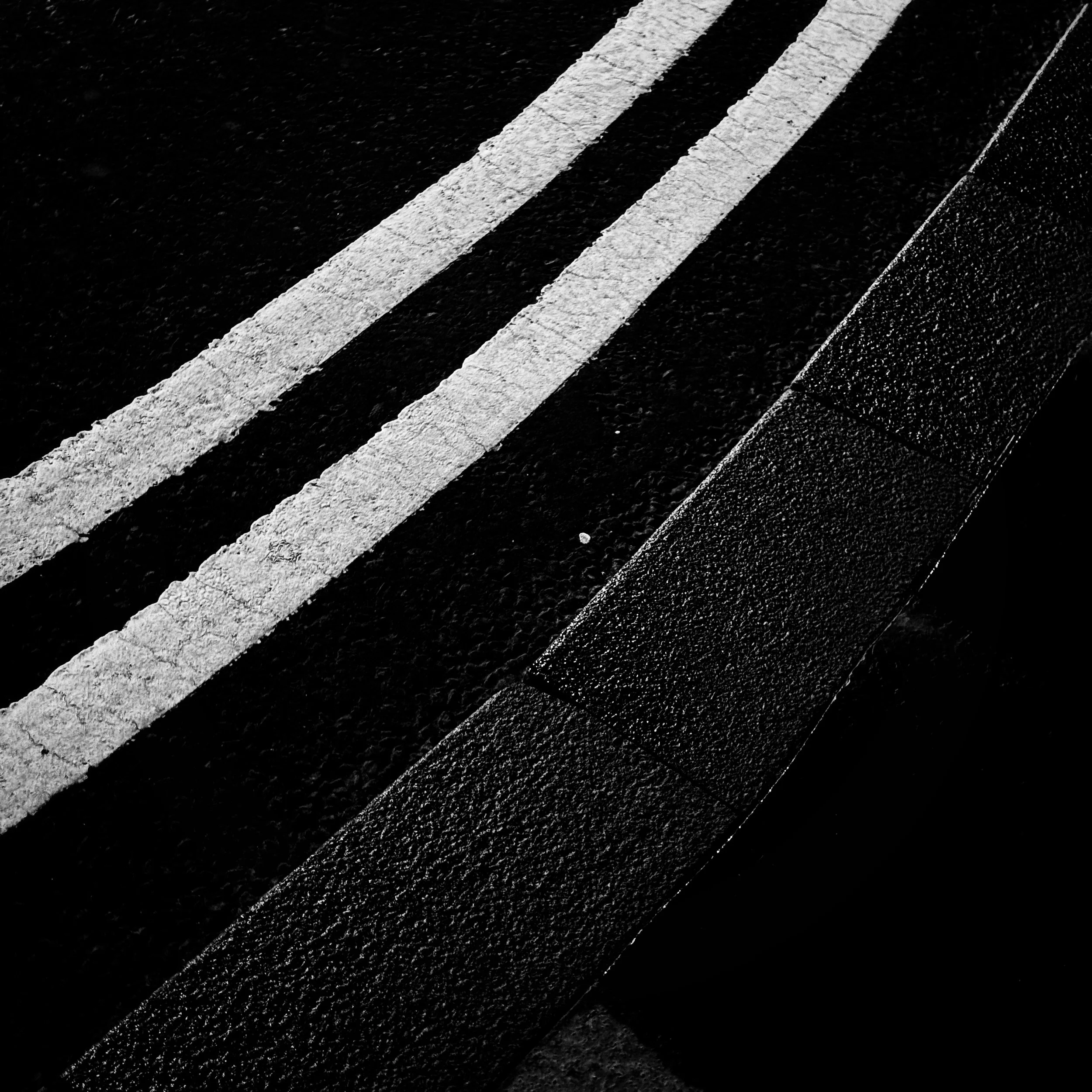 I took a similar photograph last year and I’ve tried several times to repeat it without success but this week I think I have managed, and this shot was taken very close to last years.

For a little difference I have tried to capture the curve of the 