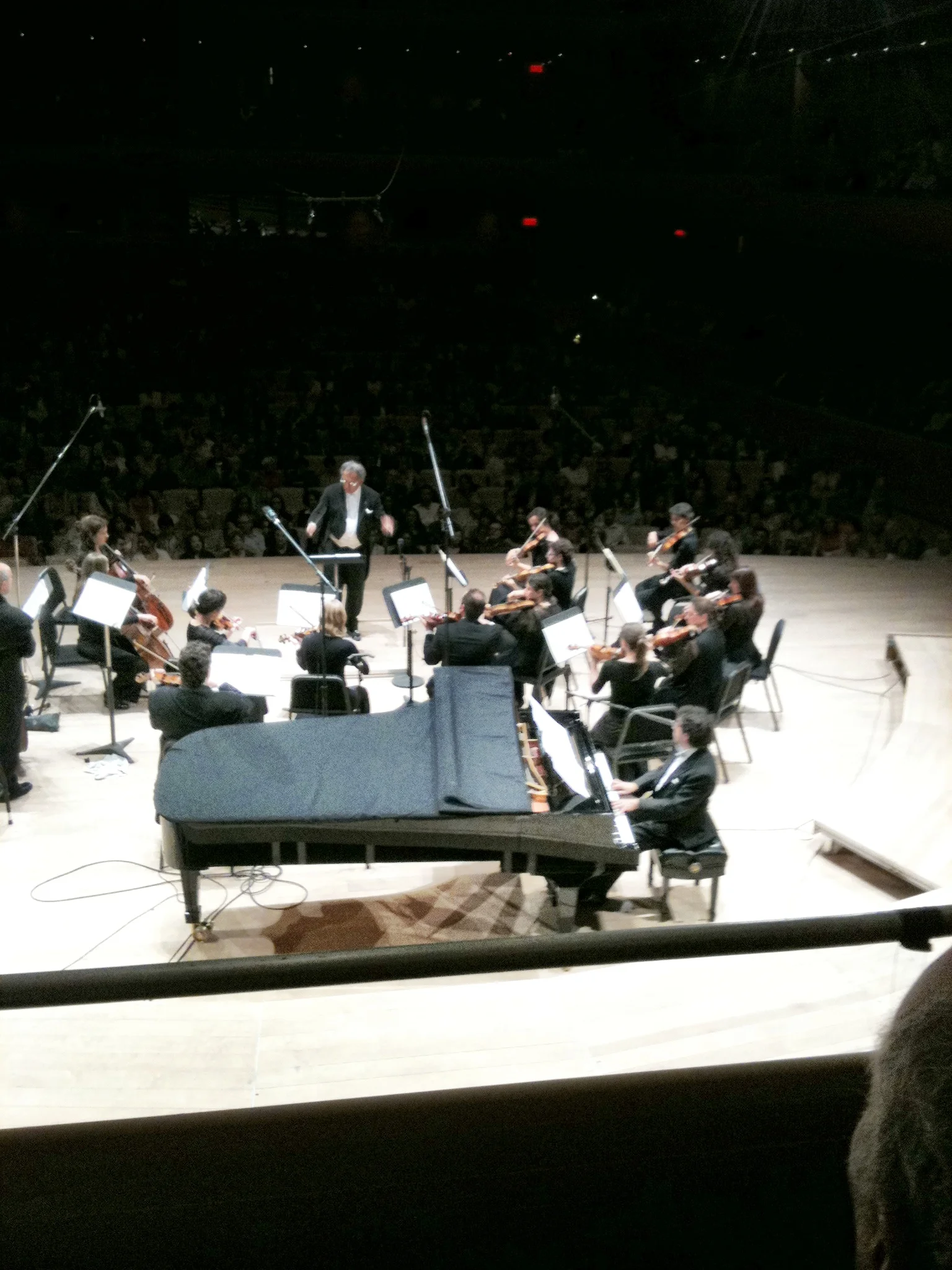 McGill Chamber Orchestra with Victor Simon