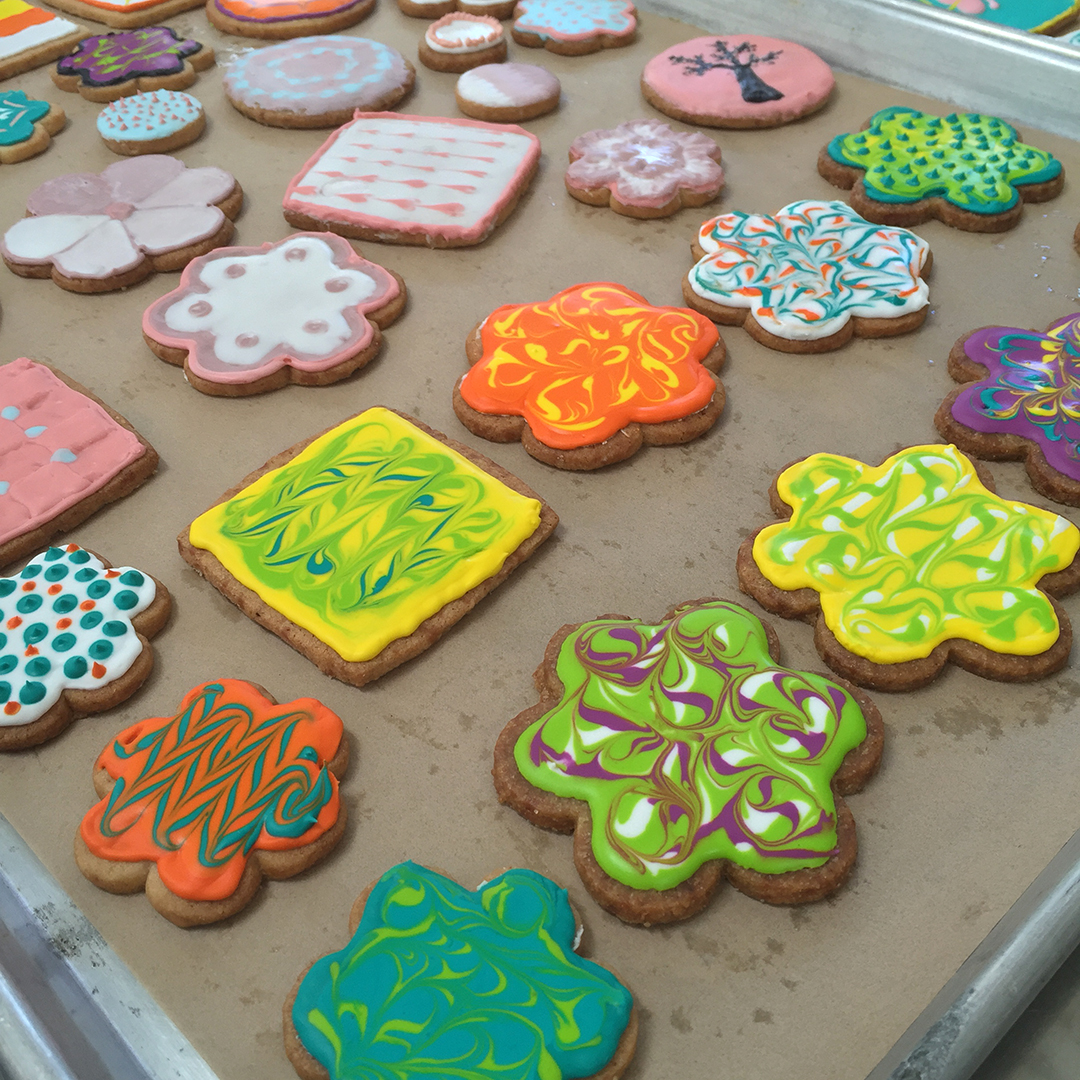 Freestyling with cookie decorating