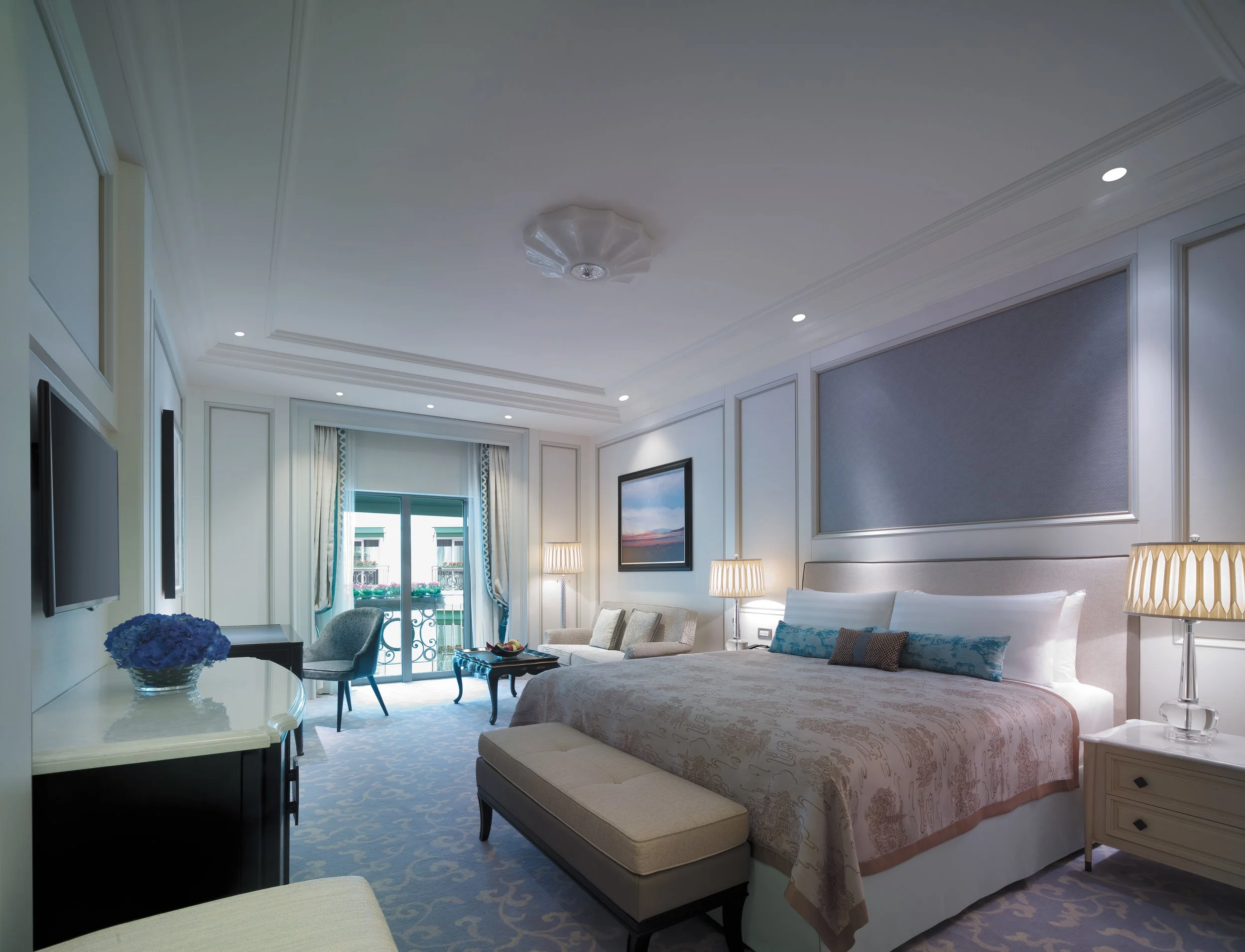 GUEST ROOM @ BOSPHORUS SHANGRI-LA, ISTANBUL