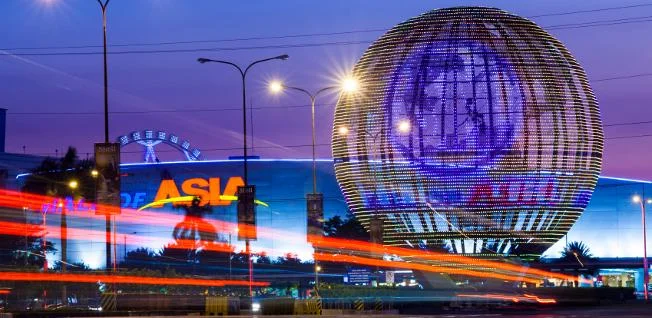 The Thing About Traveling Part 1 or The Desolation of Tourism