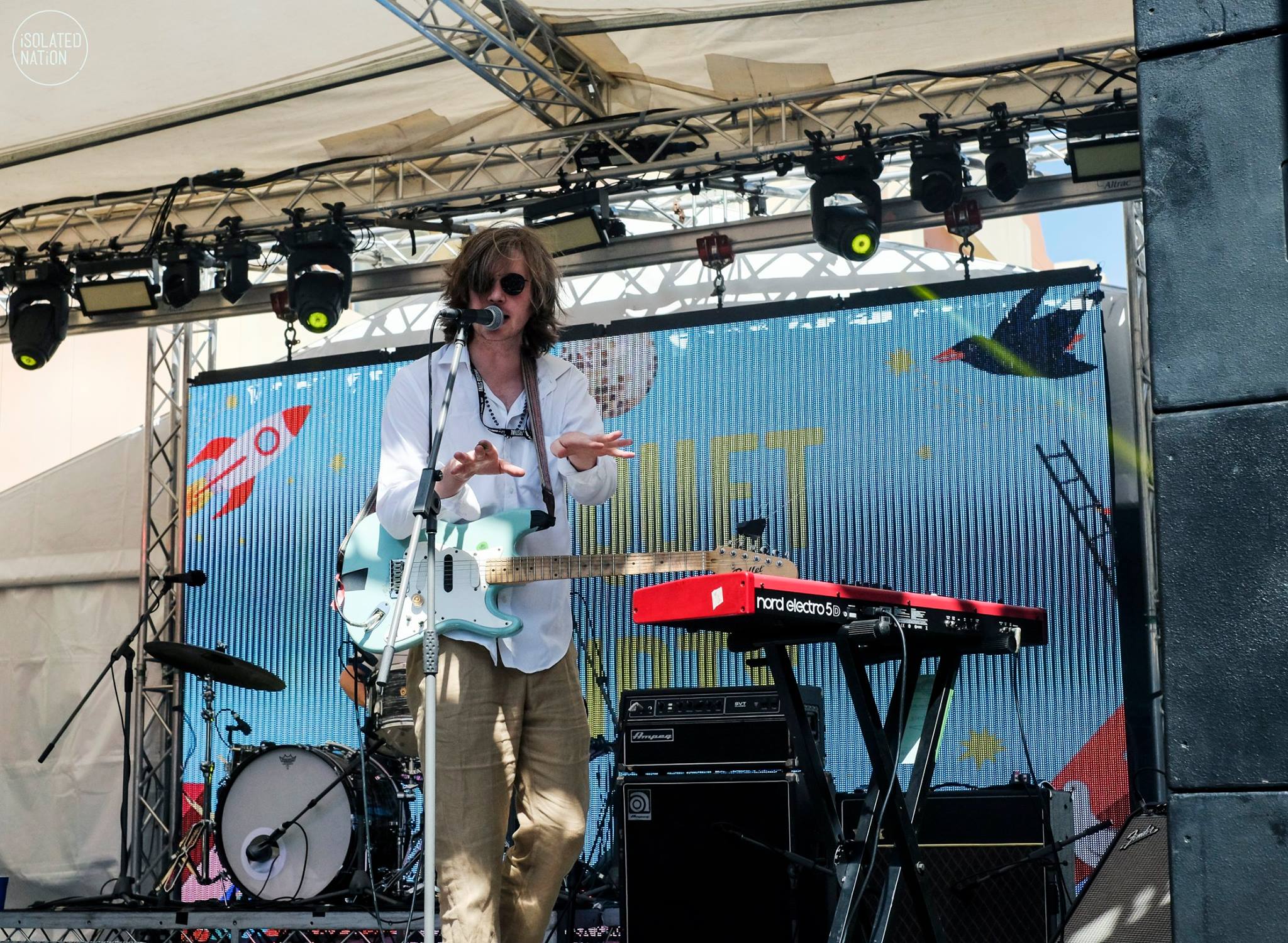 Austin of Parquet Courts looking like a Dad on a tropical holiday