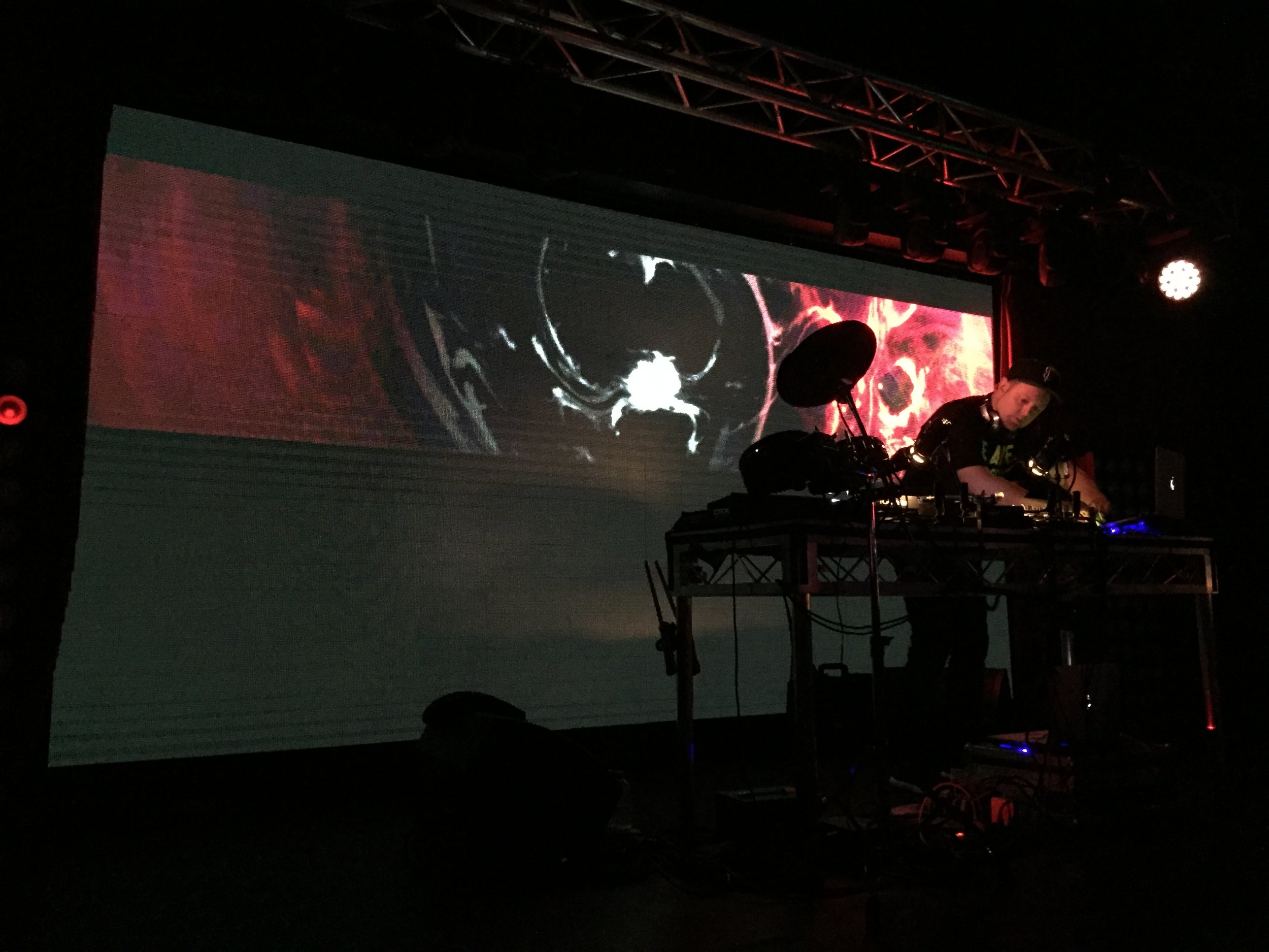 DJ Shadow