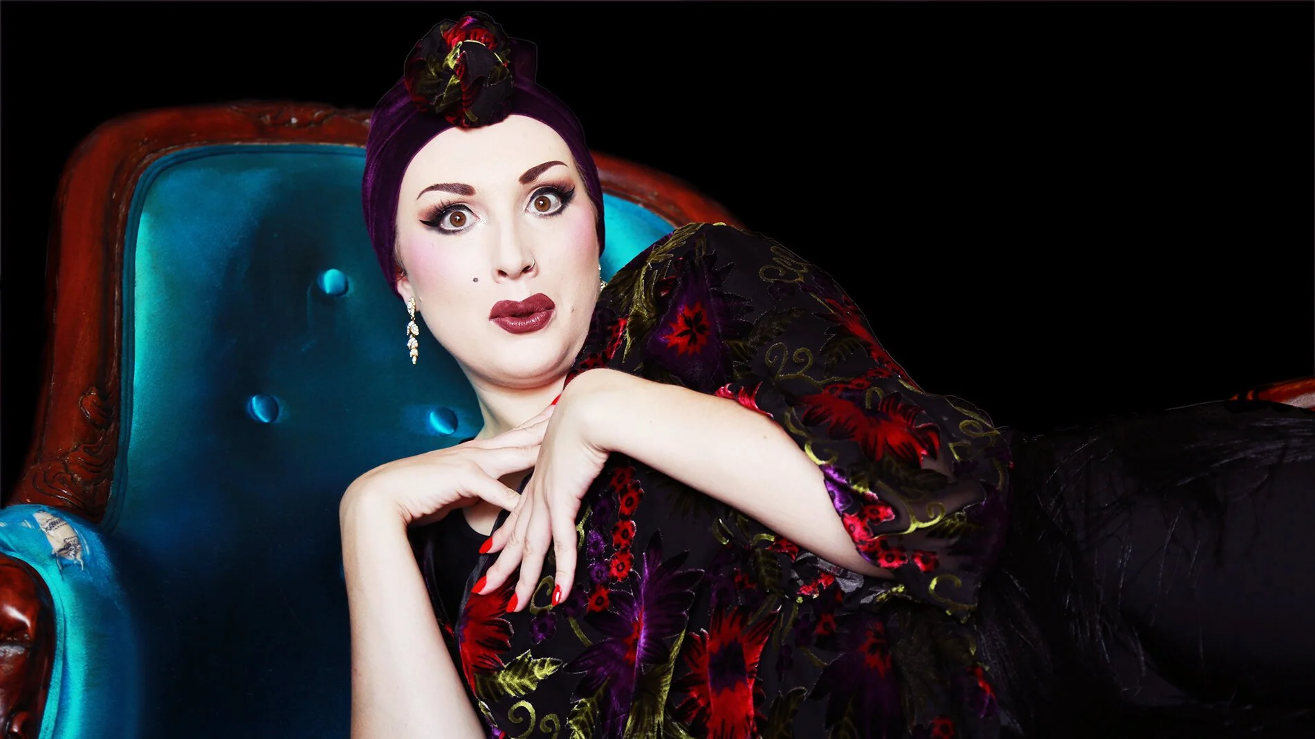 Fringe Review Cassandra Barbitoll Captivates With Charm Wit And fringe-review-cassandra-barbitoll-captivates-with-charm-wit-and