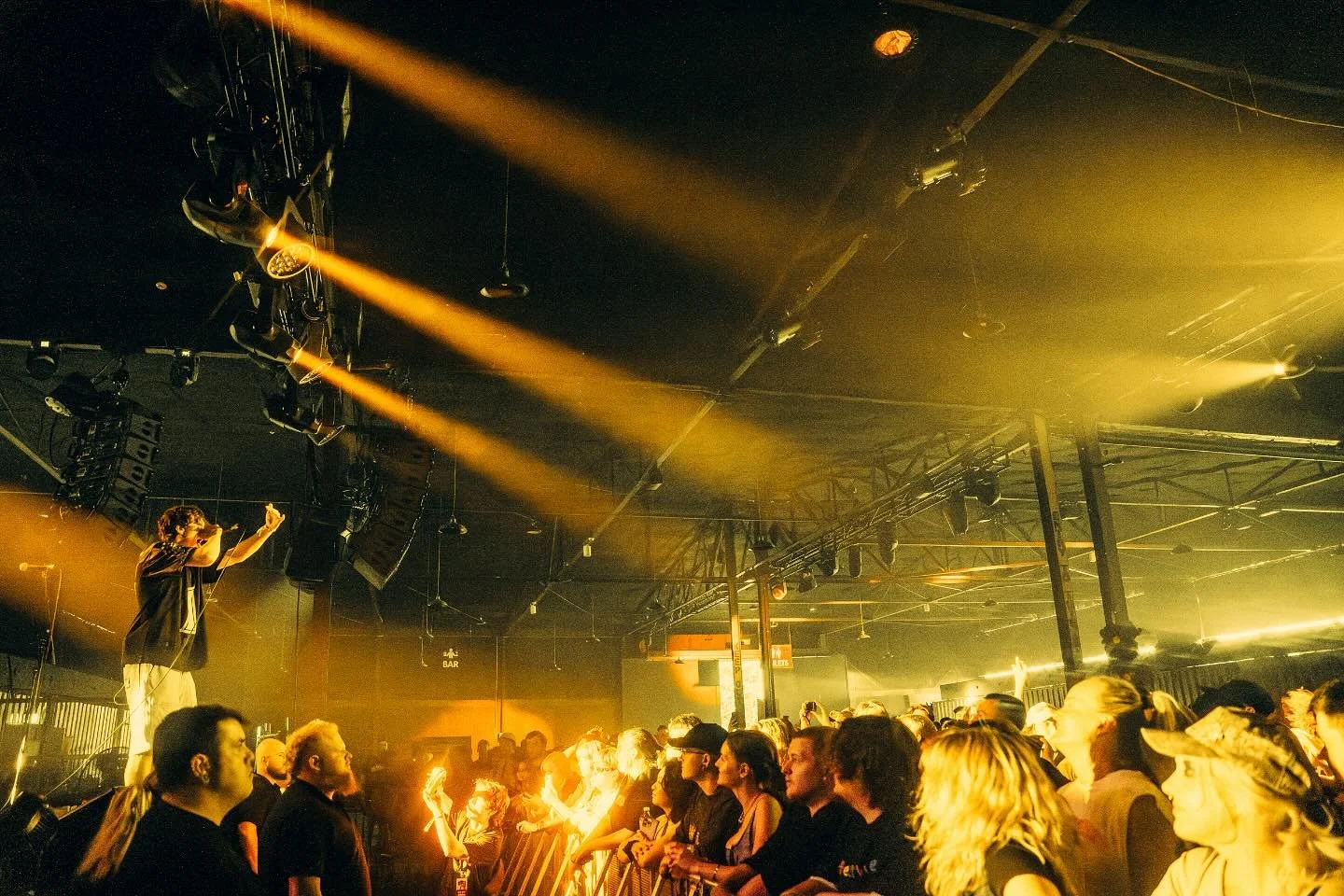 Another quick trip to the east coast for Isolated Nation. @newbloomfestival rocked our socks off at the @the_timberyard yesterday. Full gallery live on our website now.
📸 @sethen.ssl