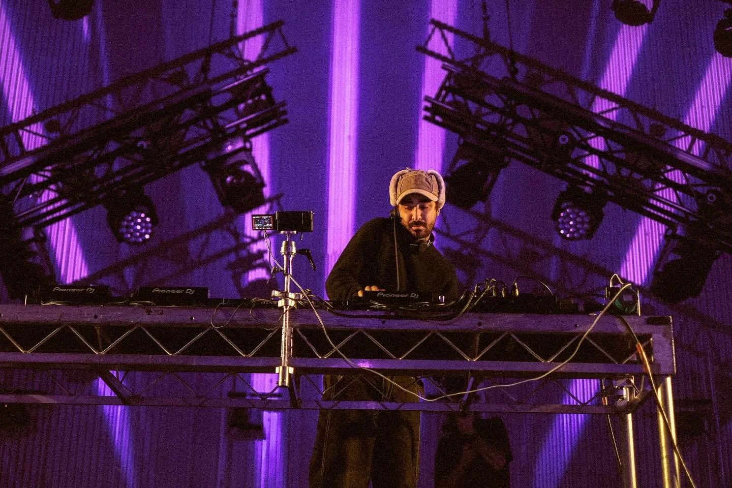 In some ways, @moktarmusic is made for the @perthfest stage - especially the East Perth Power Station. 

His blend of innovative, culture-infused jams feels right at home in the industrial space of the pop-up venue, itself a once-dead power station n