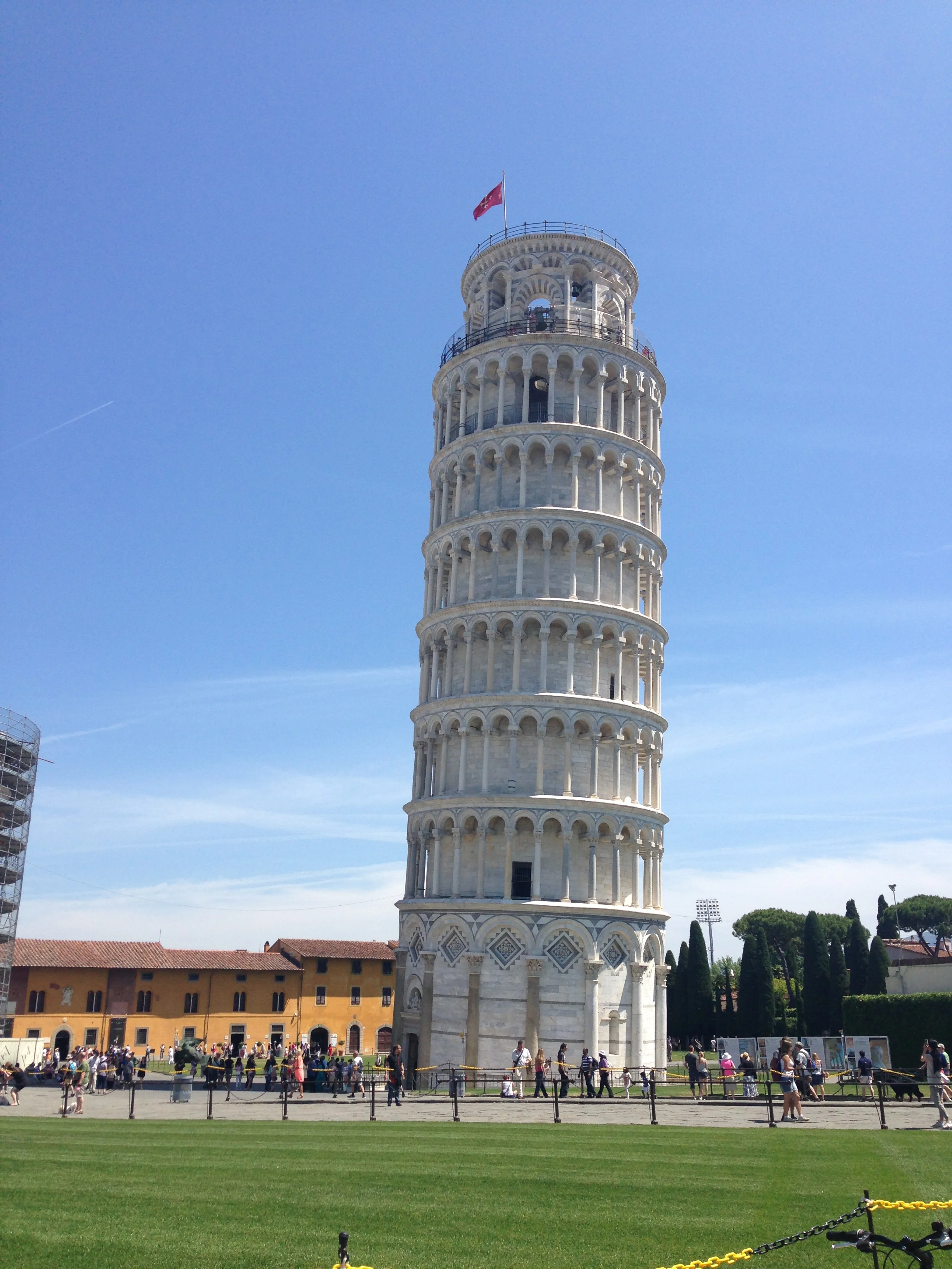 Leaning Tower of Pisa - amazing how clean it is!