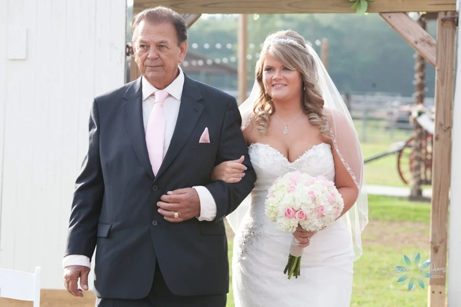 4_18_15 Wishing Well Barn Wedding_0017.jpg