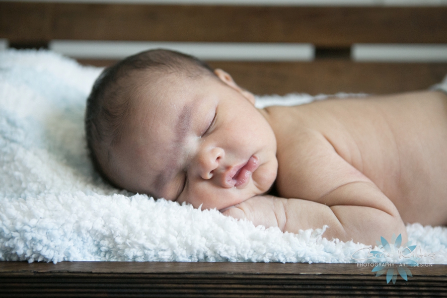 5_3_18 Wake Tampa Newborn Portrait Session_0005.jpg