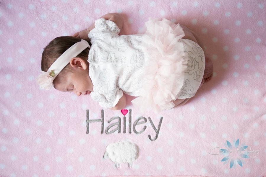 6_18_18 Hailey Orlando Newborn Session_0006.jpg