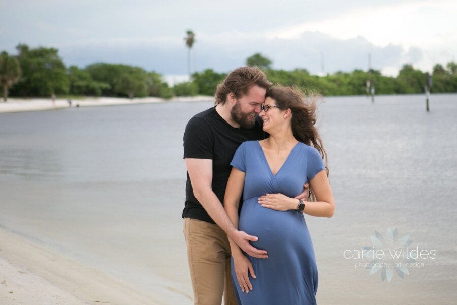 8_13_21 Tampa Maternity Portraits Violet and Geoffrey_0005.jpg