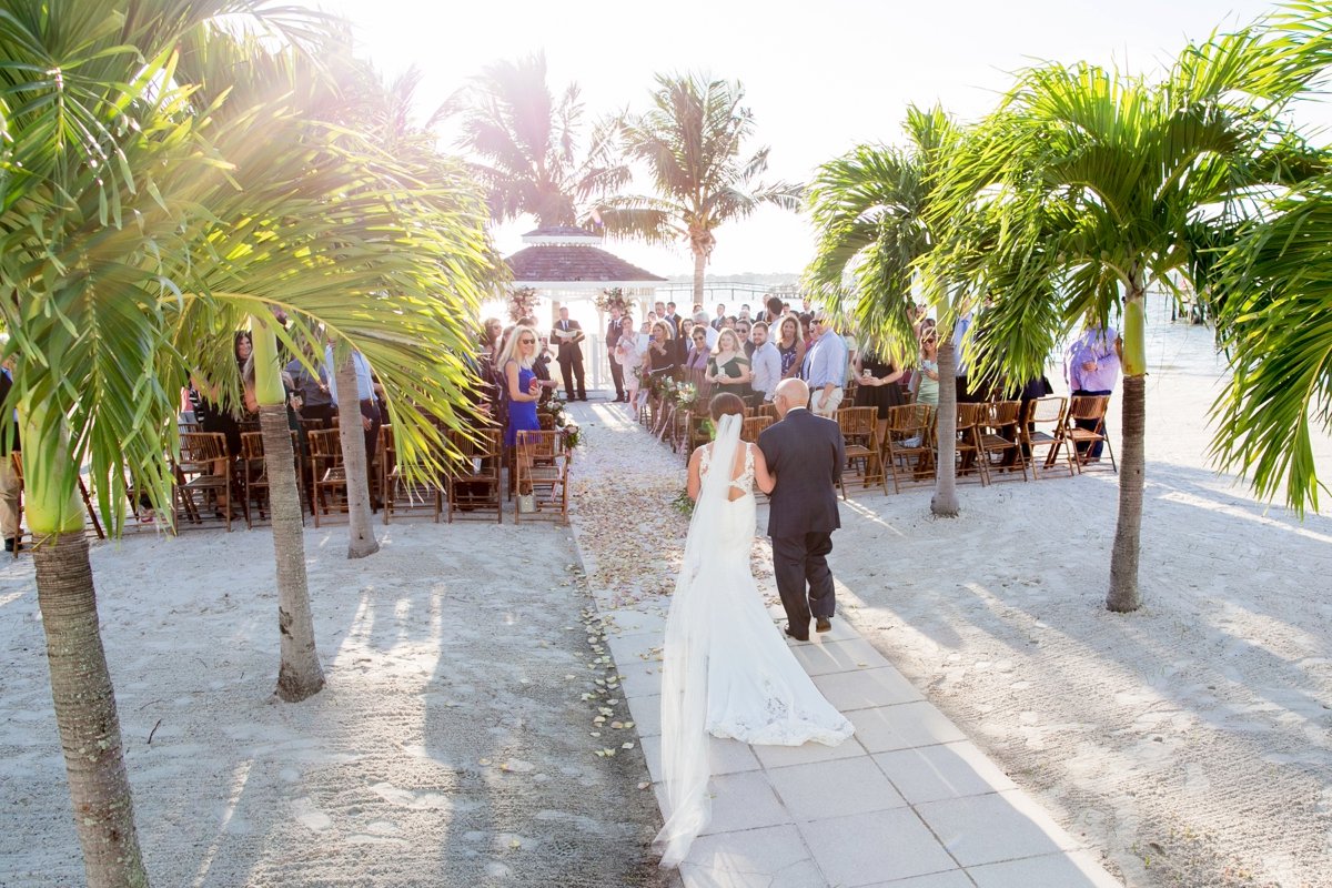 Isla-Del-Sol-Yacht-and-Country-Club-Wedding-St-Pete-Wedding-Photographer-Amy-and-Taylor_0018.jpg