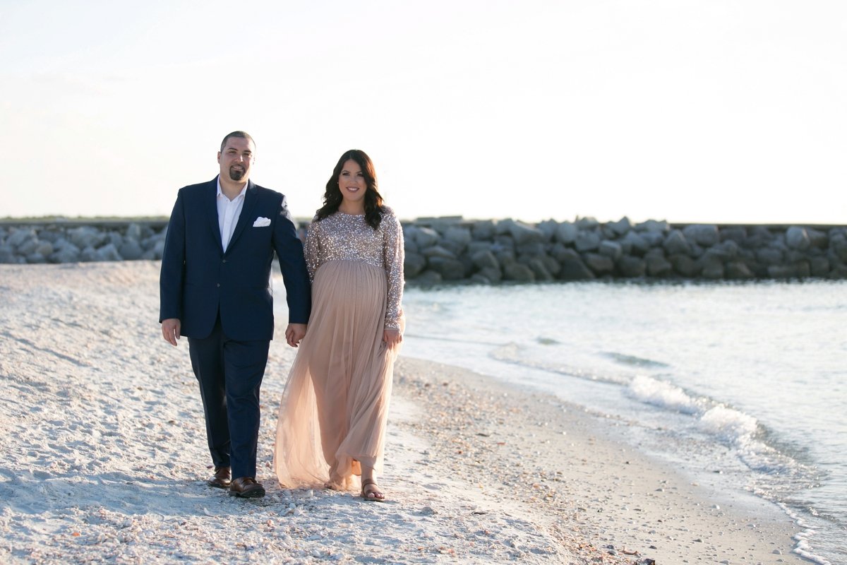 Florida-Pass-A-Grille-Beach-Maternity-Session-Patricia-Fernando_0013.jpg